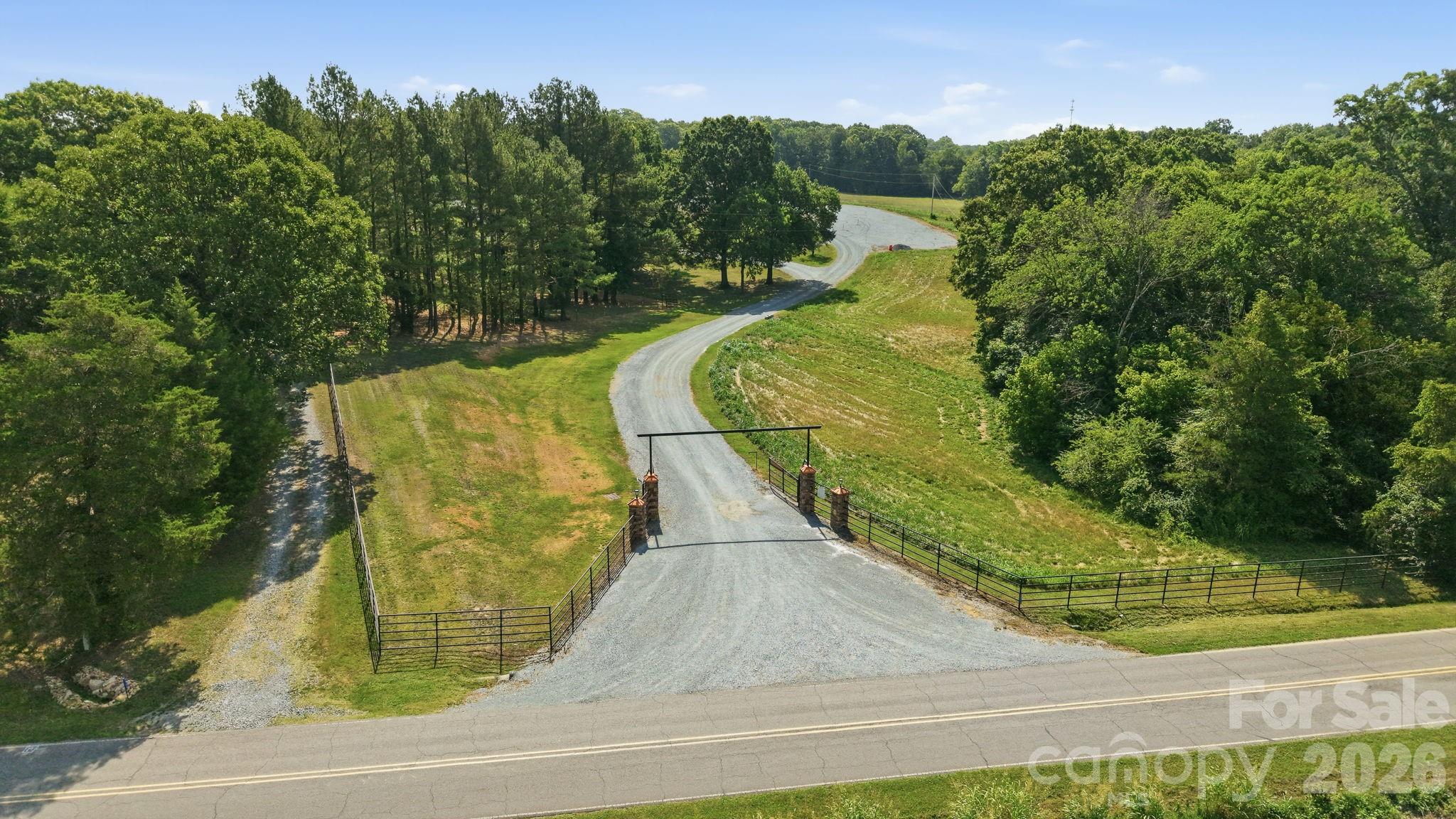 1916 Mcintyre Road — Wingate