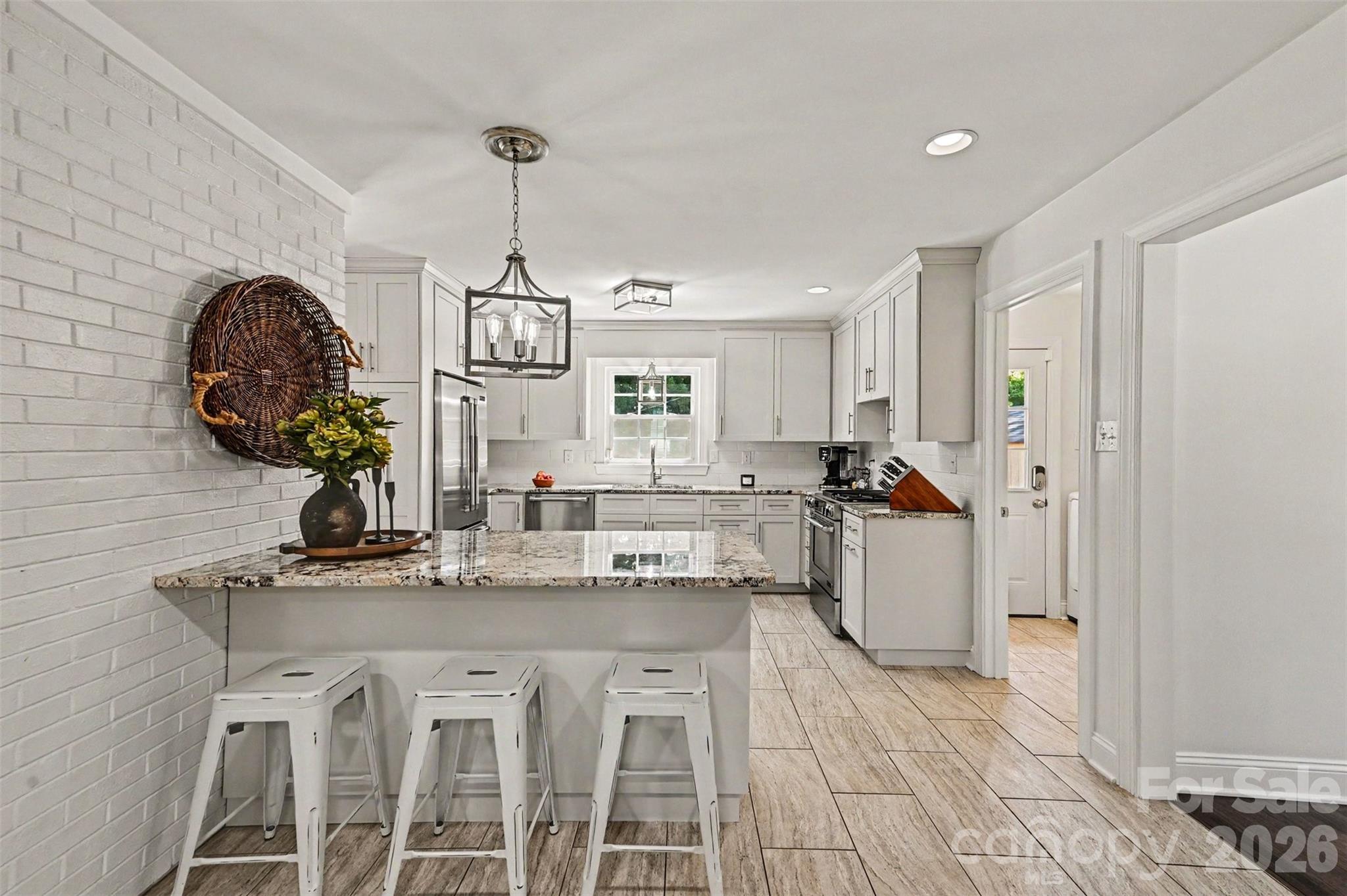 4323 Emory Lane — Charlotte