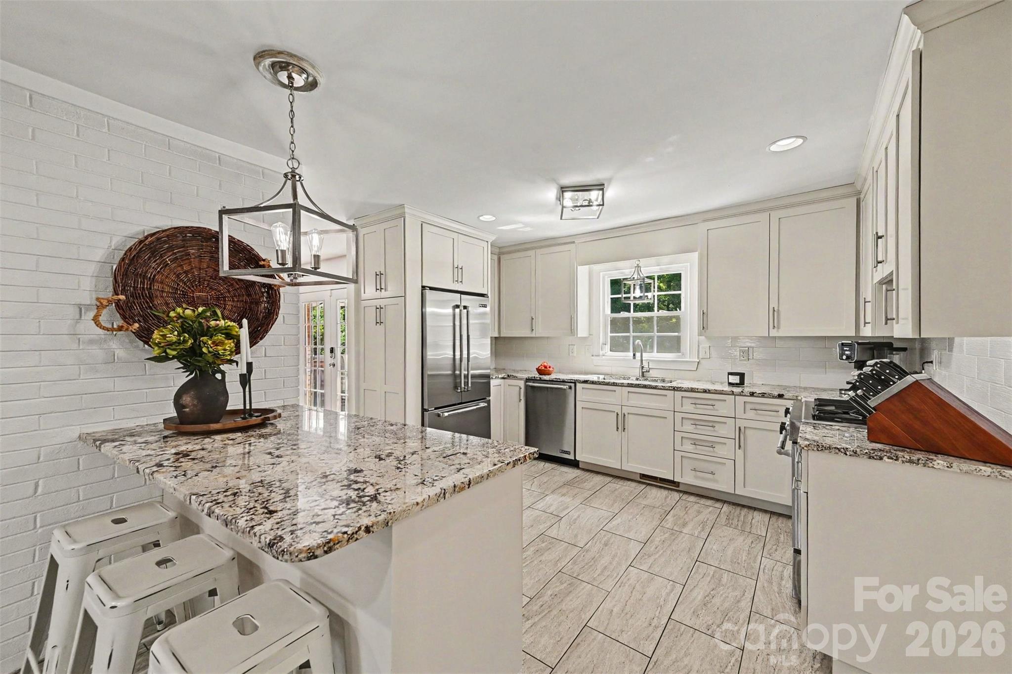 4323 Emory Lane — Charlotte