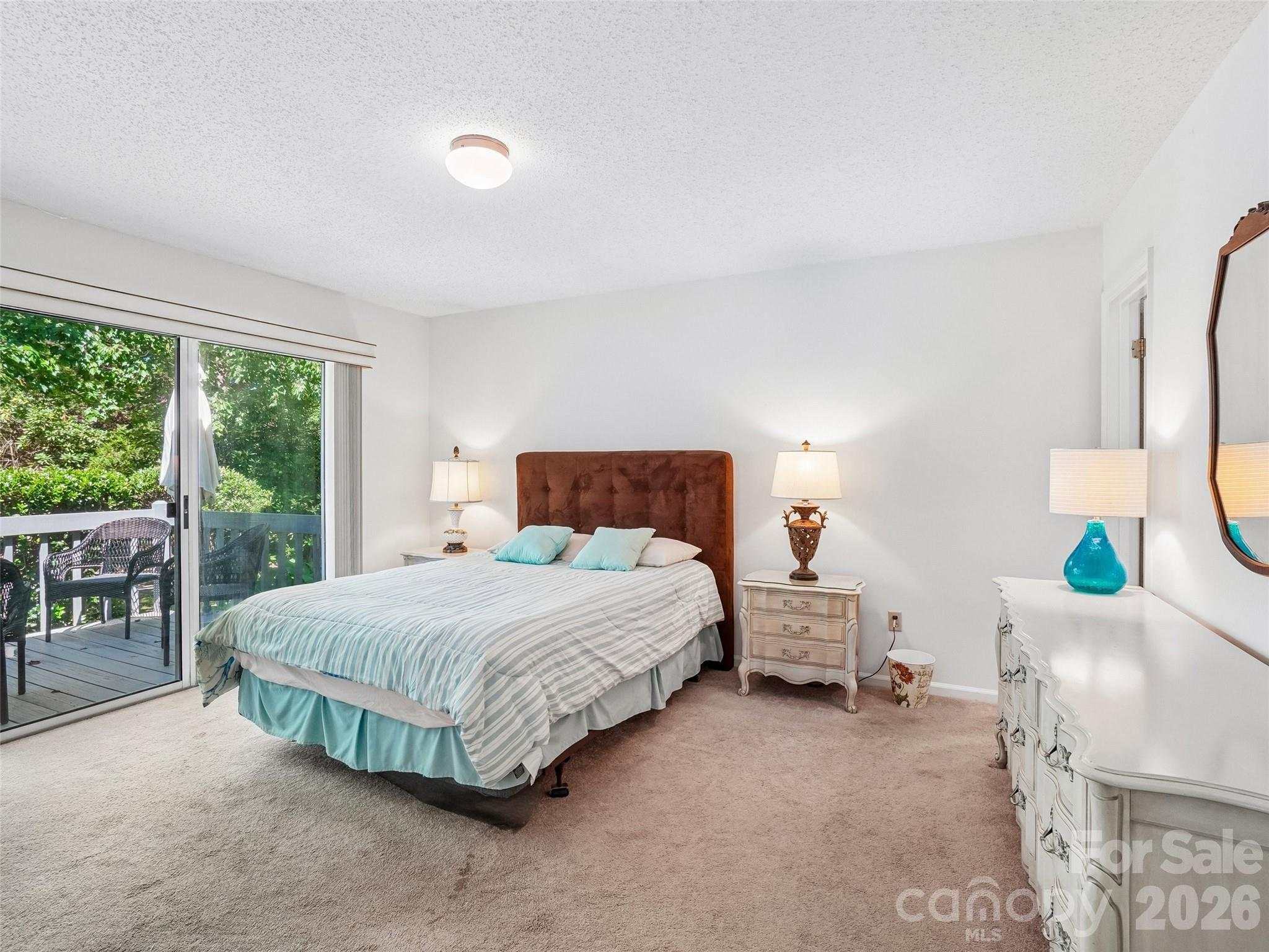 313 Somerton Court — Hendersonville