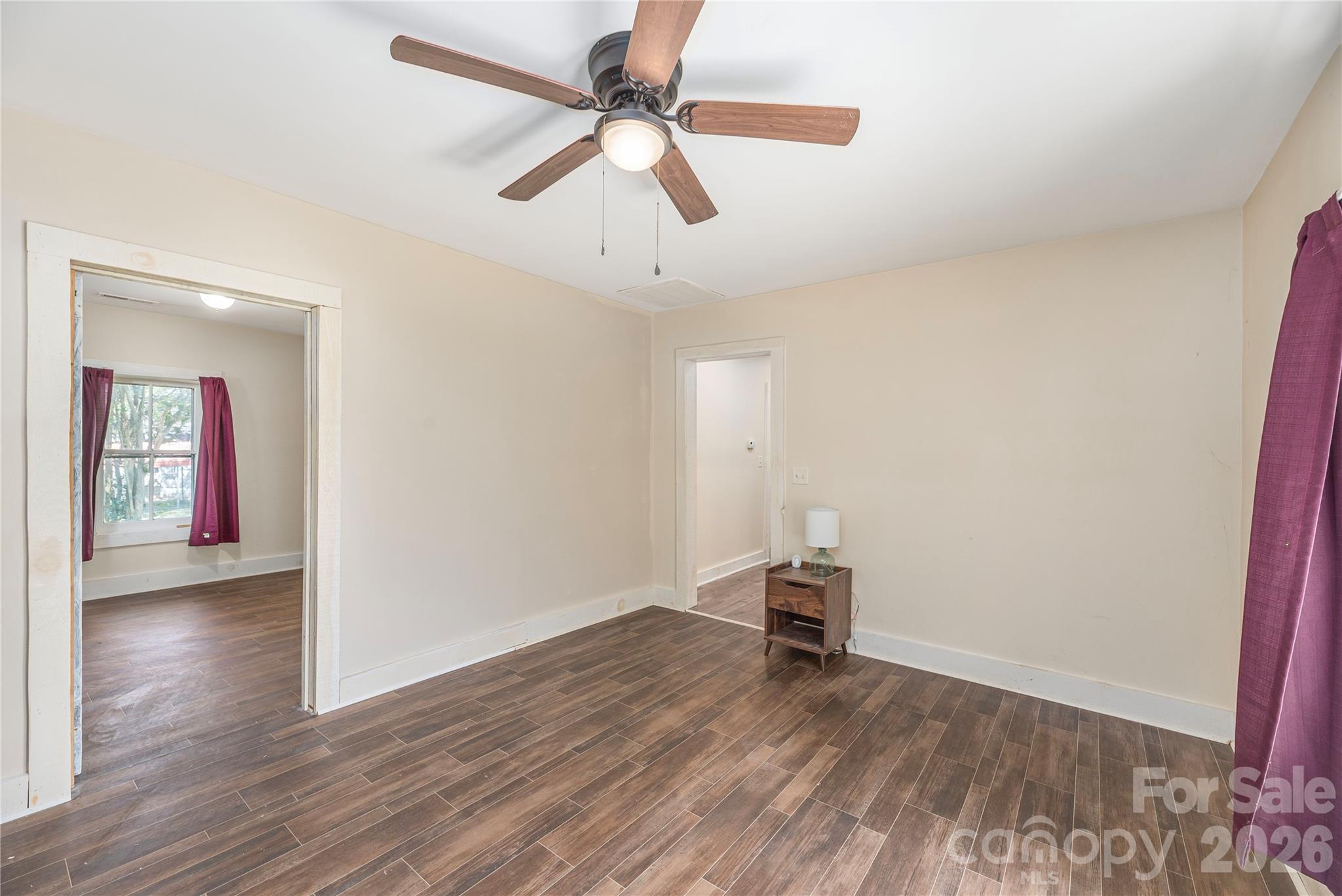308 Substation Street — Hendersonville