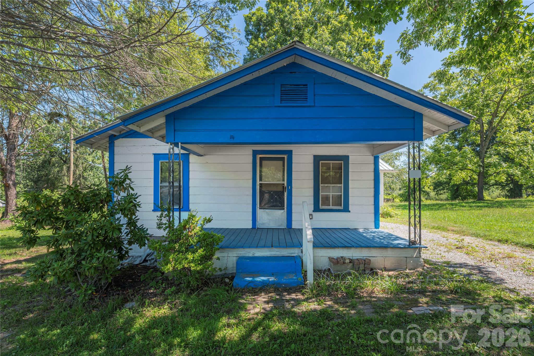 308 Substation Street — Hendersonville
