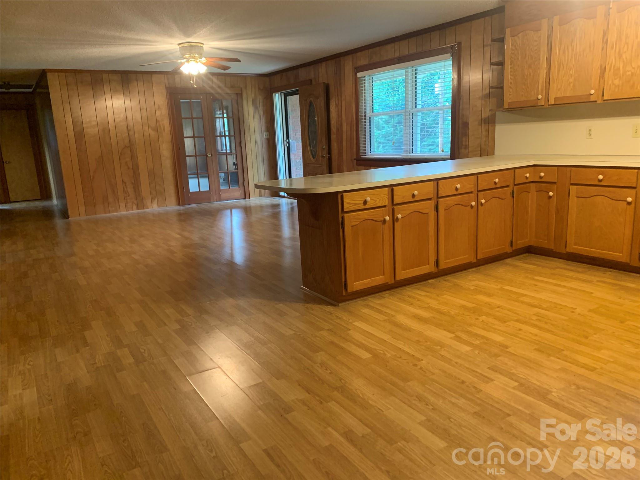 6285 Nc 16 Highway N — Taylorsville