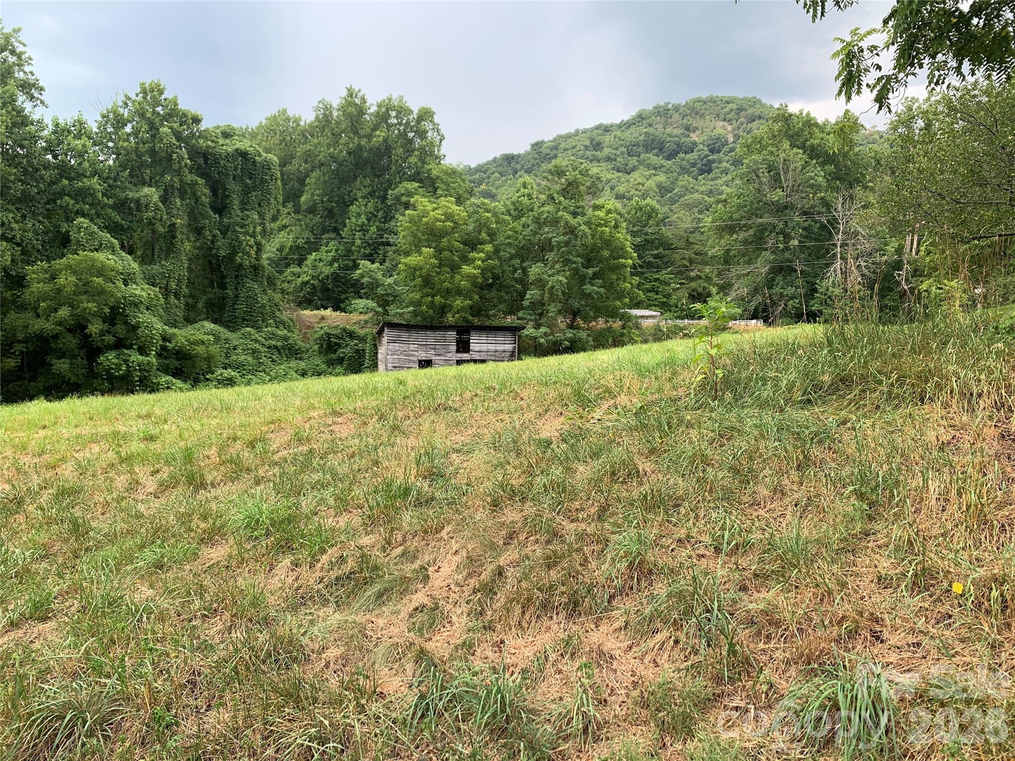 6285 Nc 16 Highway N — Taylorsville