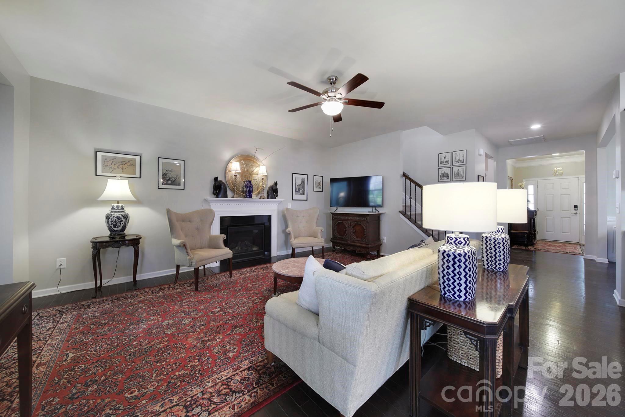 530 Livingston Drive — Lancaster