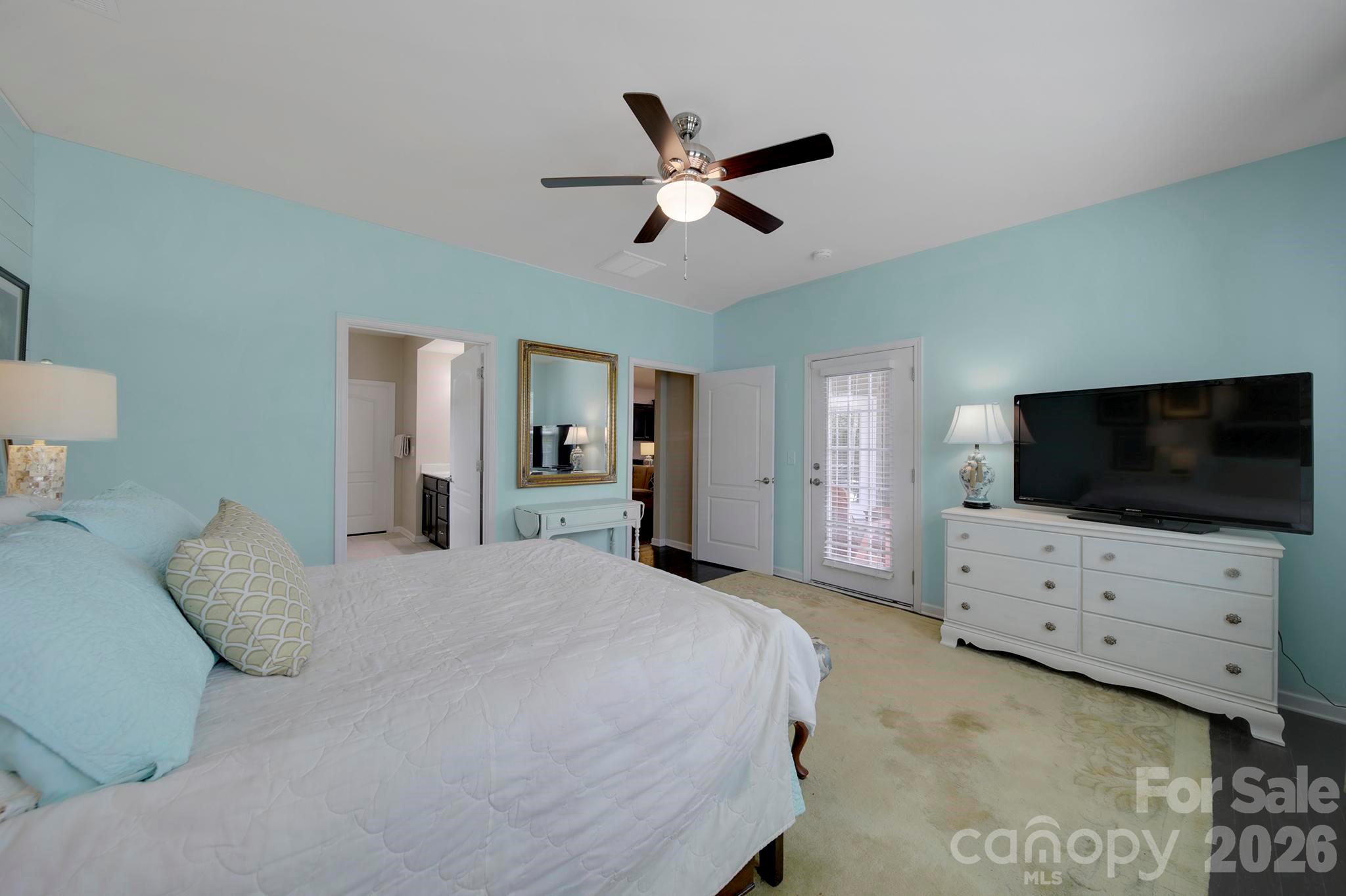 530 Livingston Drive — Lancaster