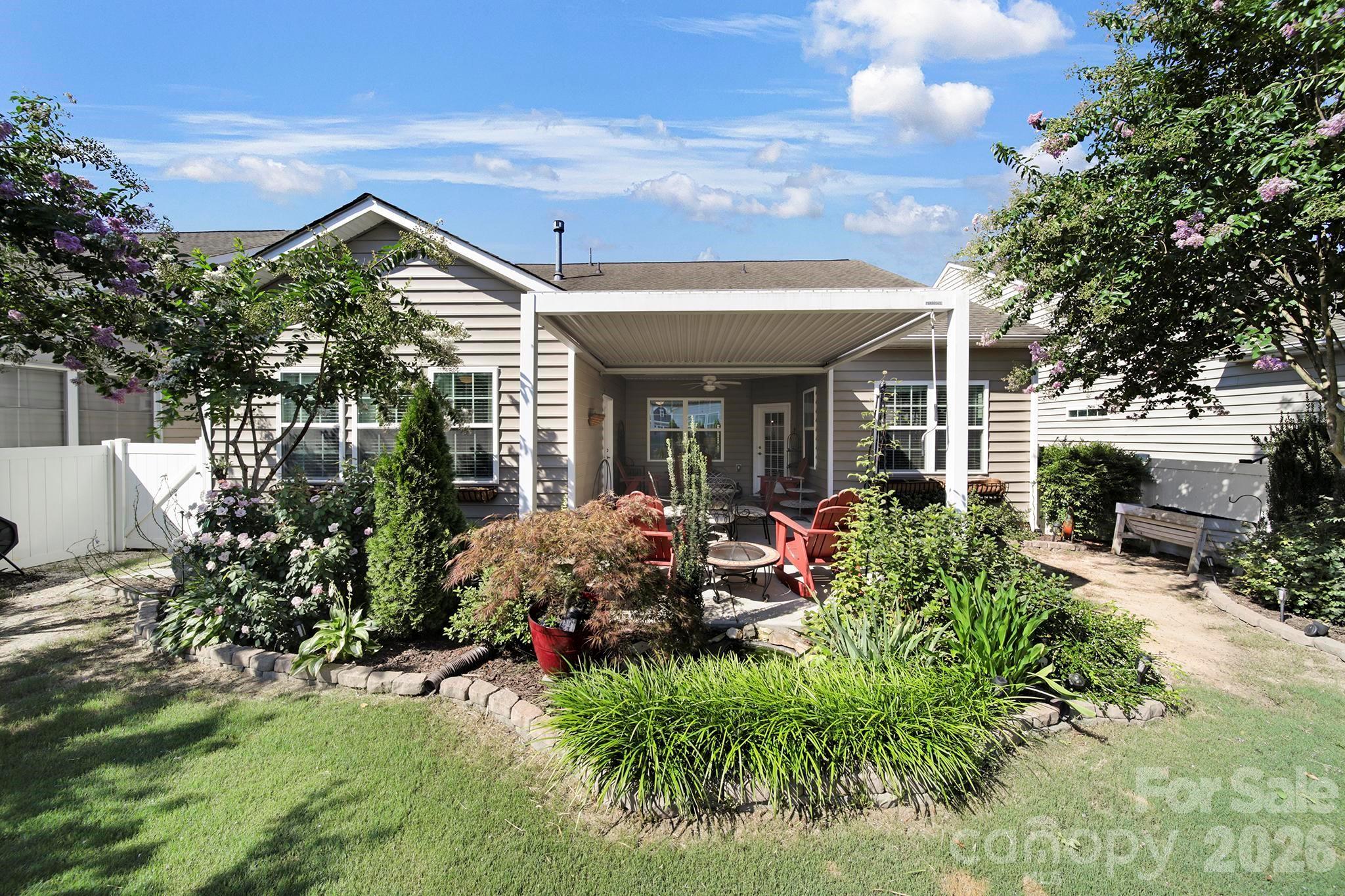 530 Livingston Drive — Lancaster