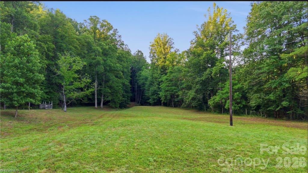 11526 US Highway 421 None — Purlear