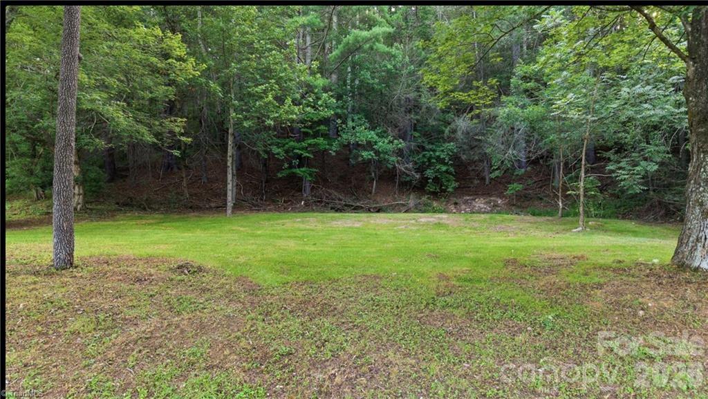 11526 US Highway 421 None — Purlear