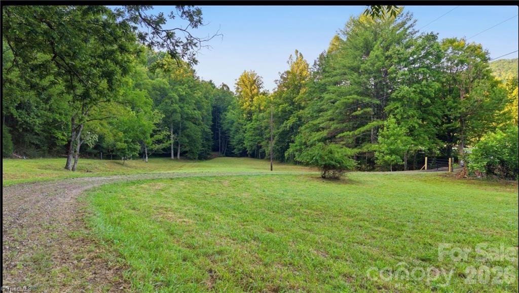 11526 US Highway 421 None — Purlear