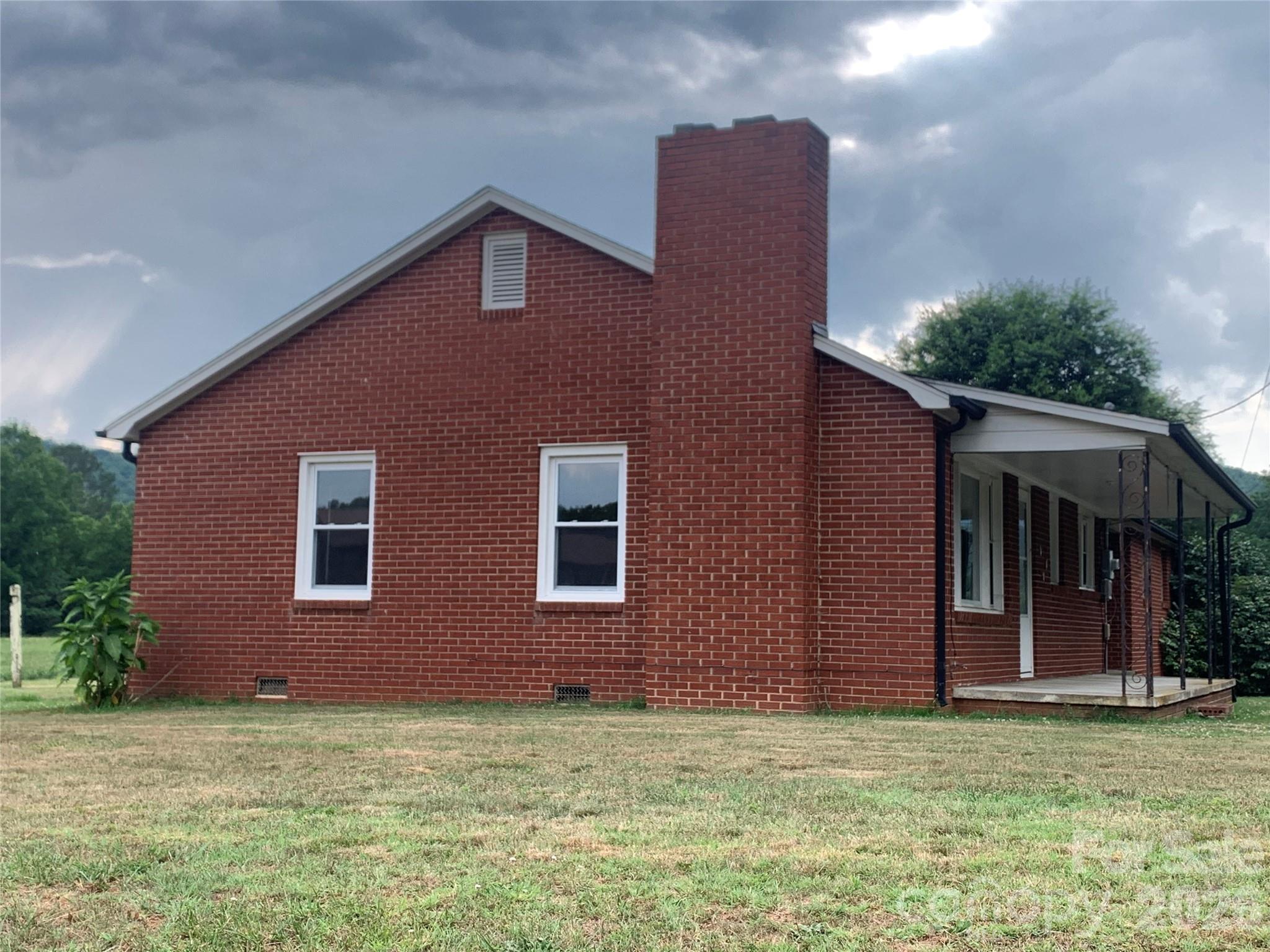 6231 Nc 16 Highway N — Taylorsville