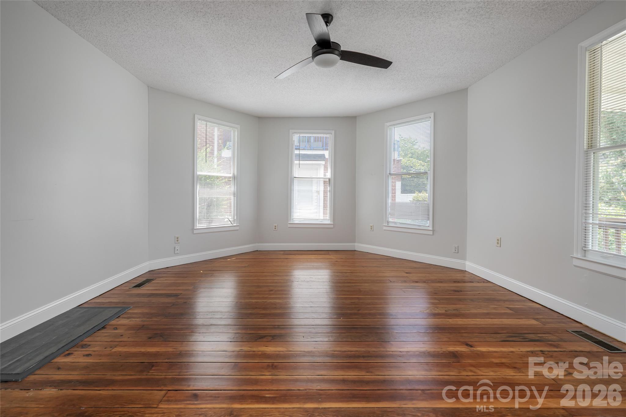 30 Bartlett Street — Asheville