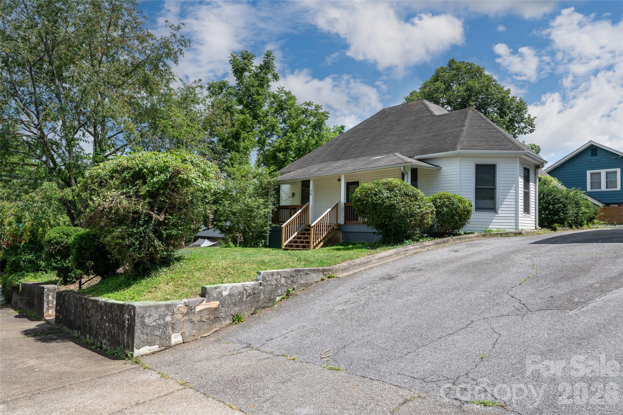 30 Bartlett Street — Asheville