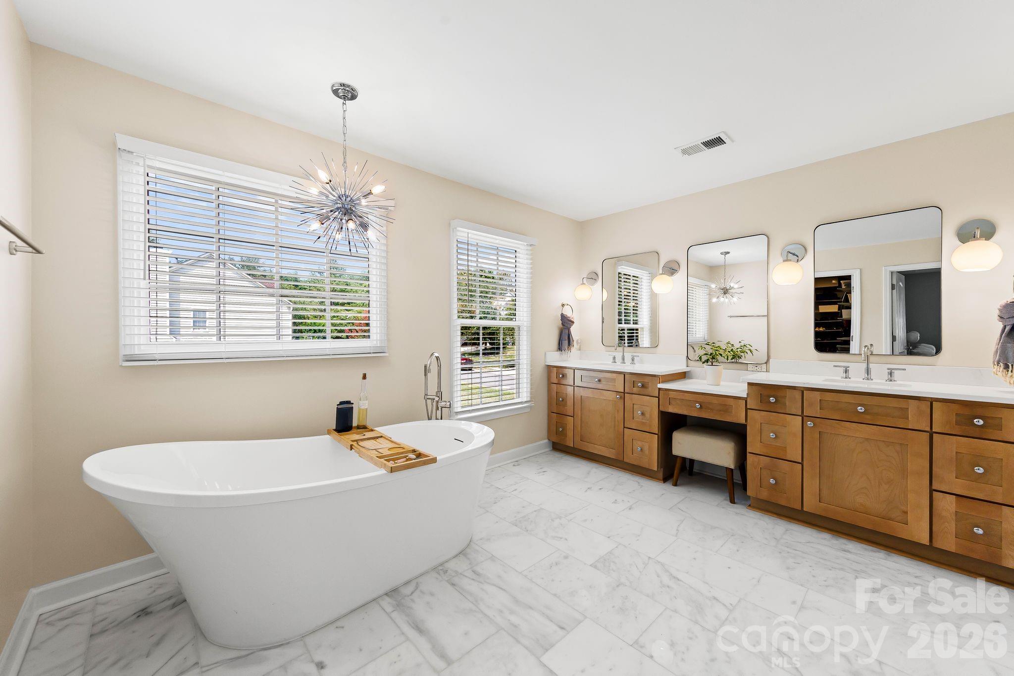 2718 Peverell Lane — Charlotte