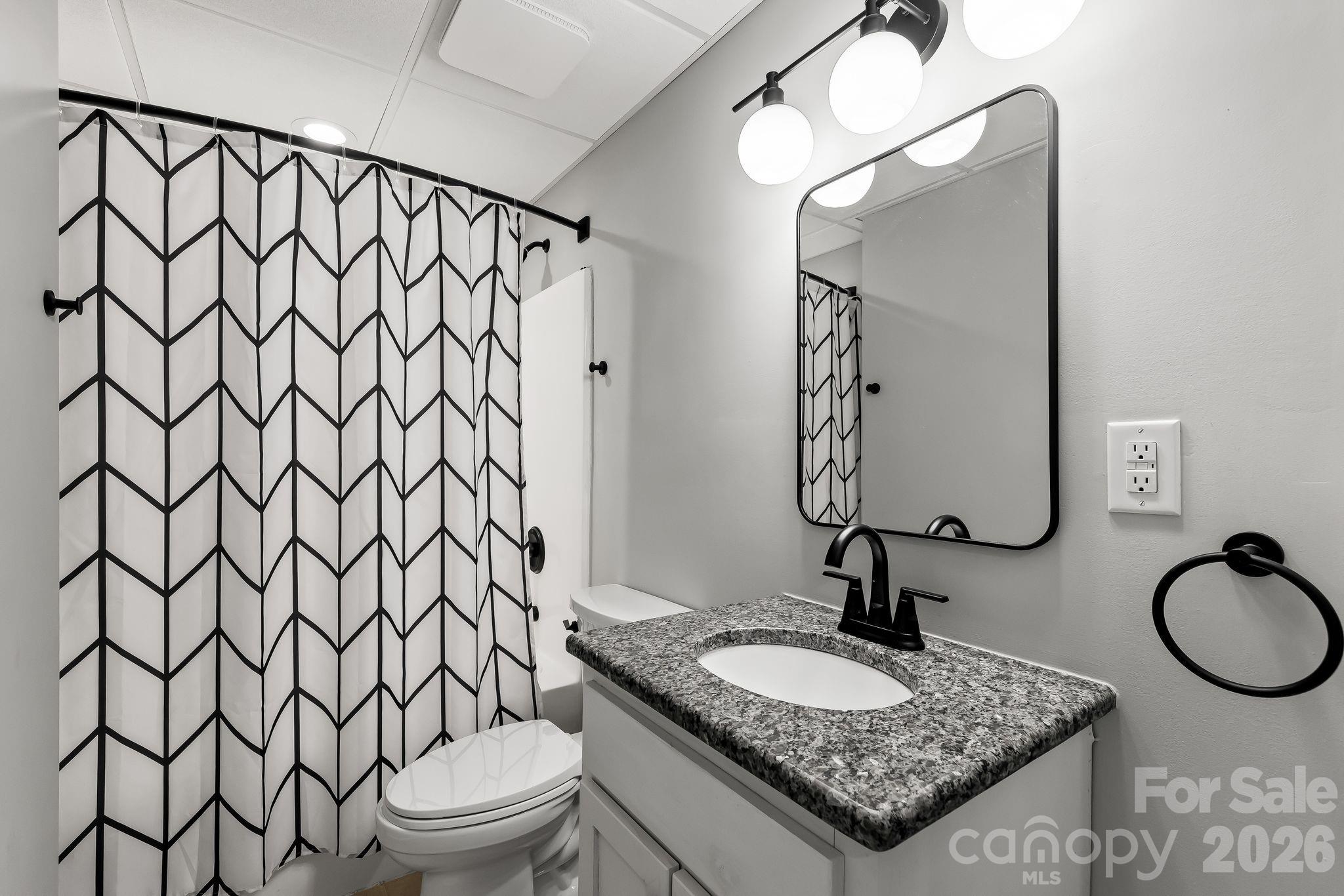 2718 Peverell Lane — Charlotte