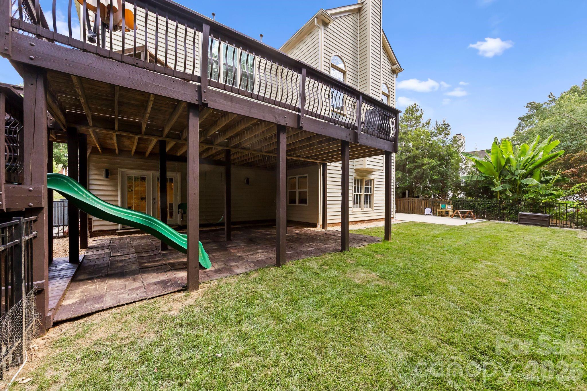 2718 Peverell Lane — Charlotte