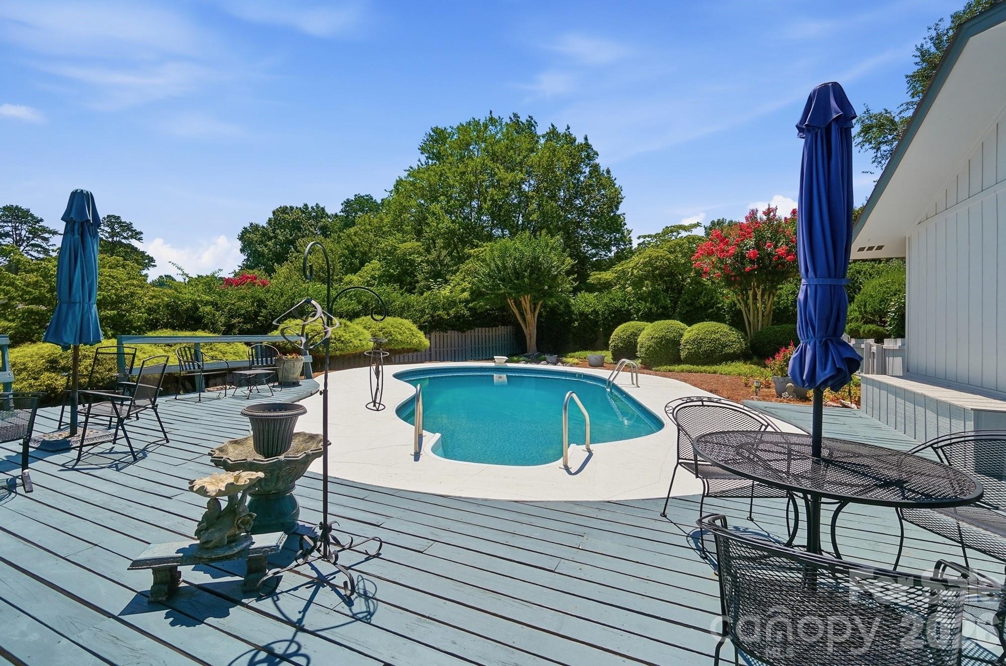 1507 Heatherloch Drive — Gastonia