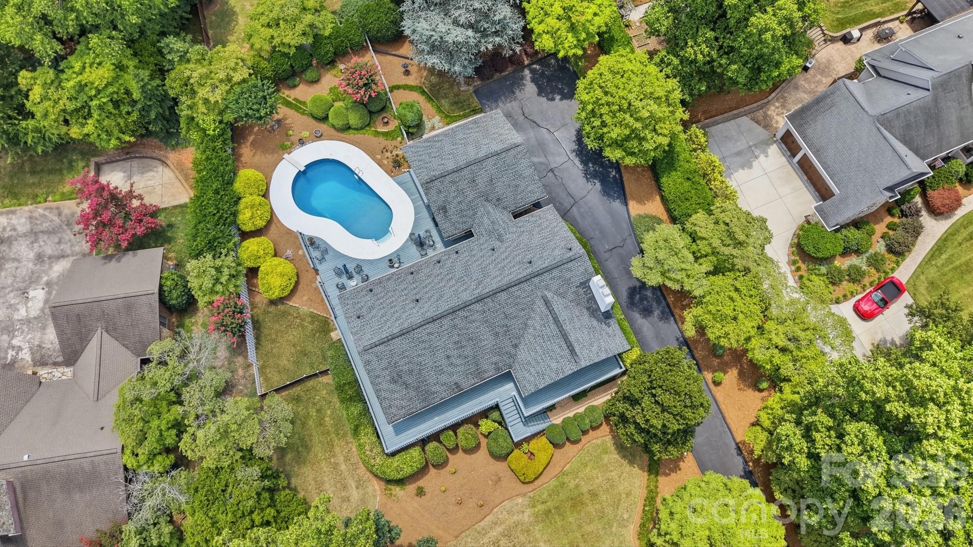 1507 Heatherloch Drive — Gastonia