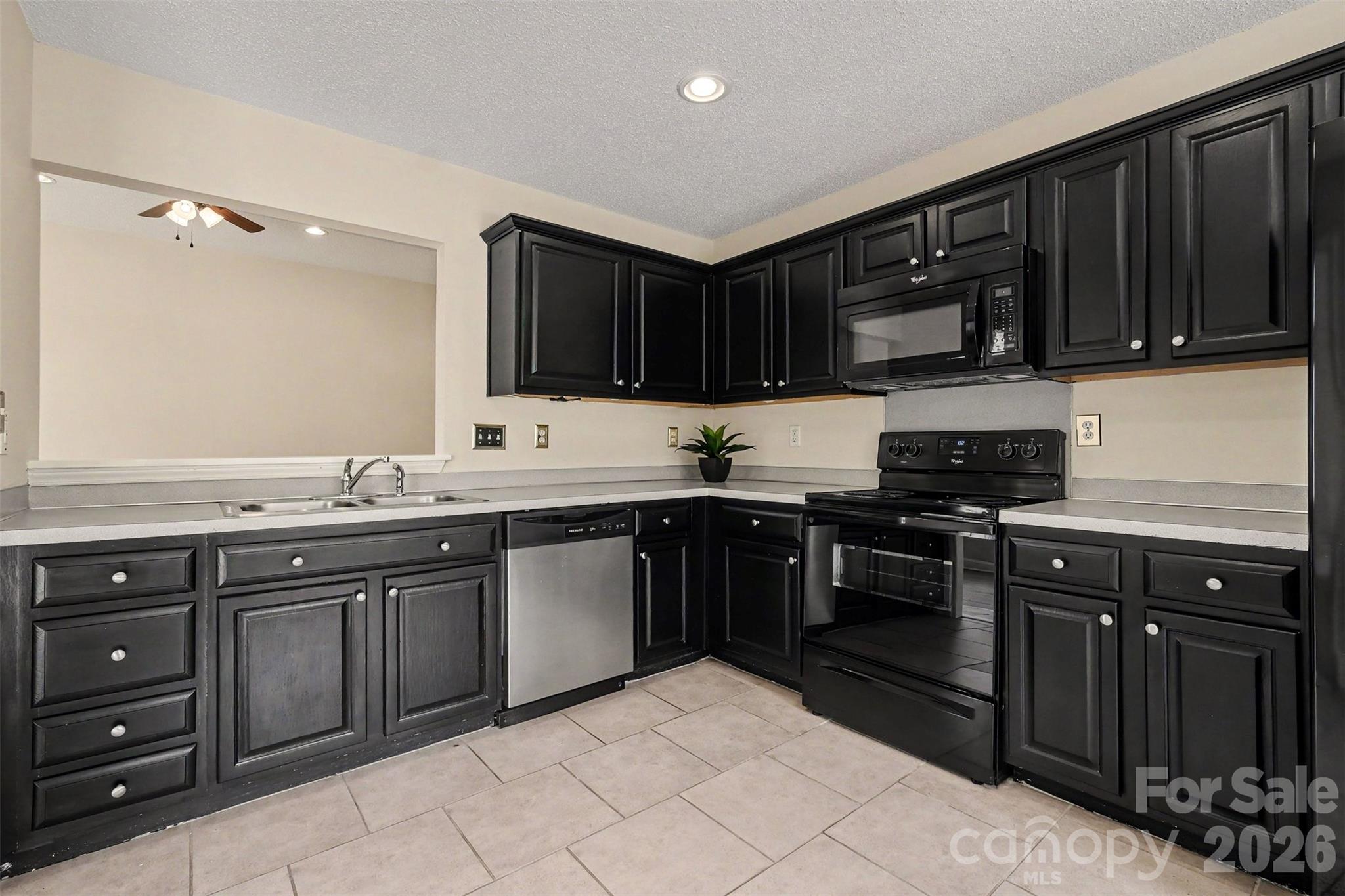 8316 Rhian Brook Lane — Charlotte