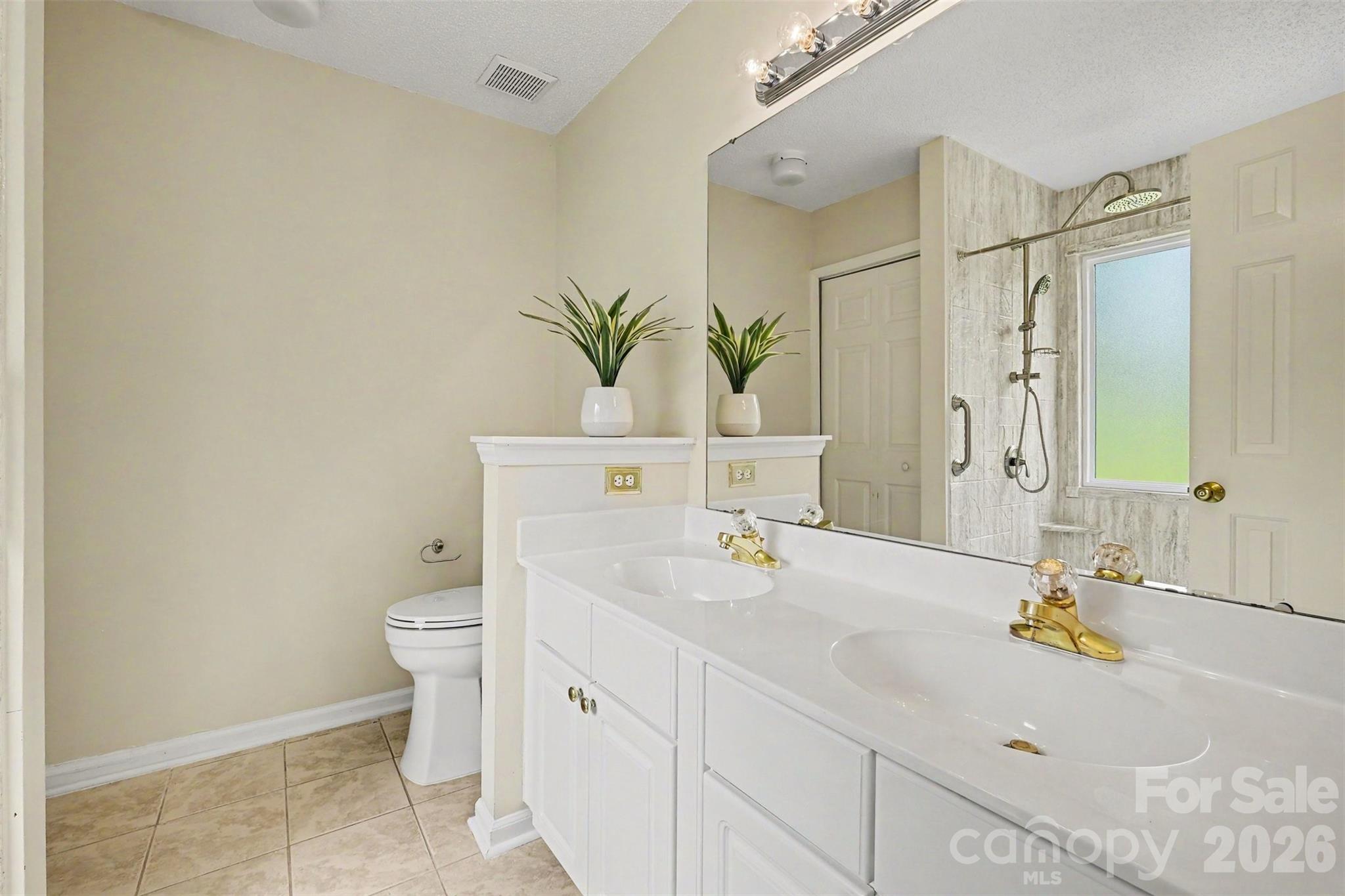 8316 Rhian Brook Lane — Charlotte