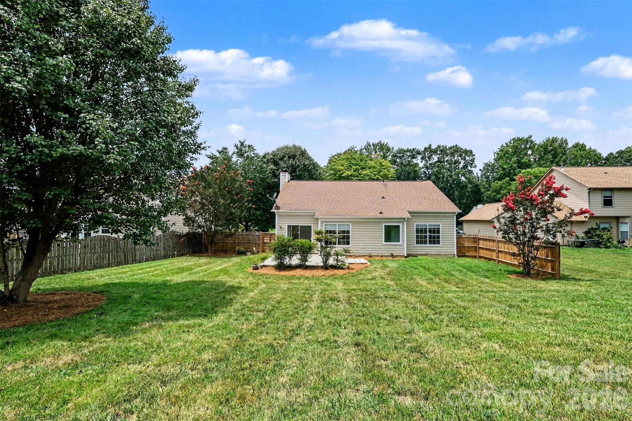 8316 Rhian Brook Lane — Charlotte