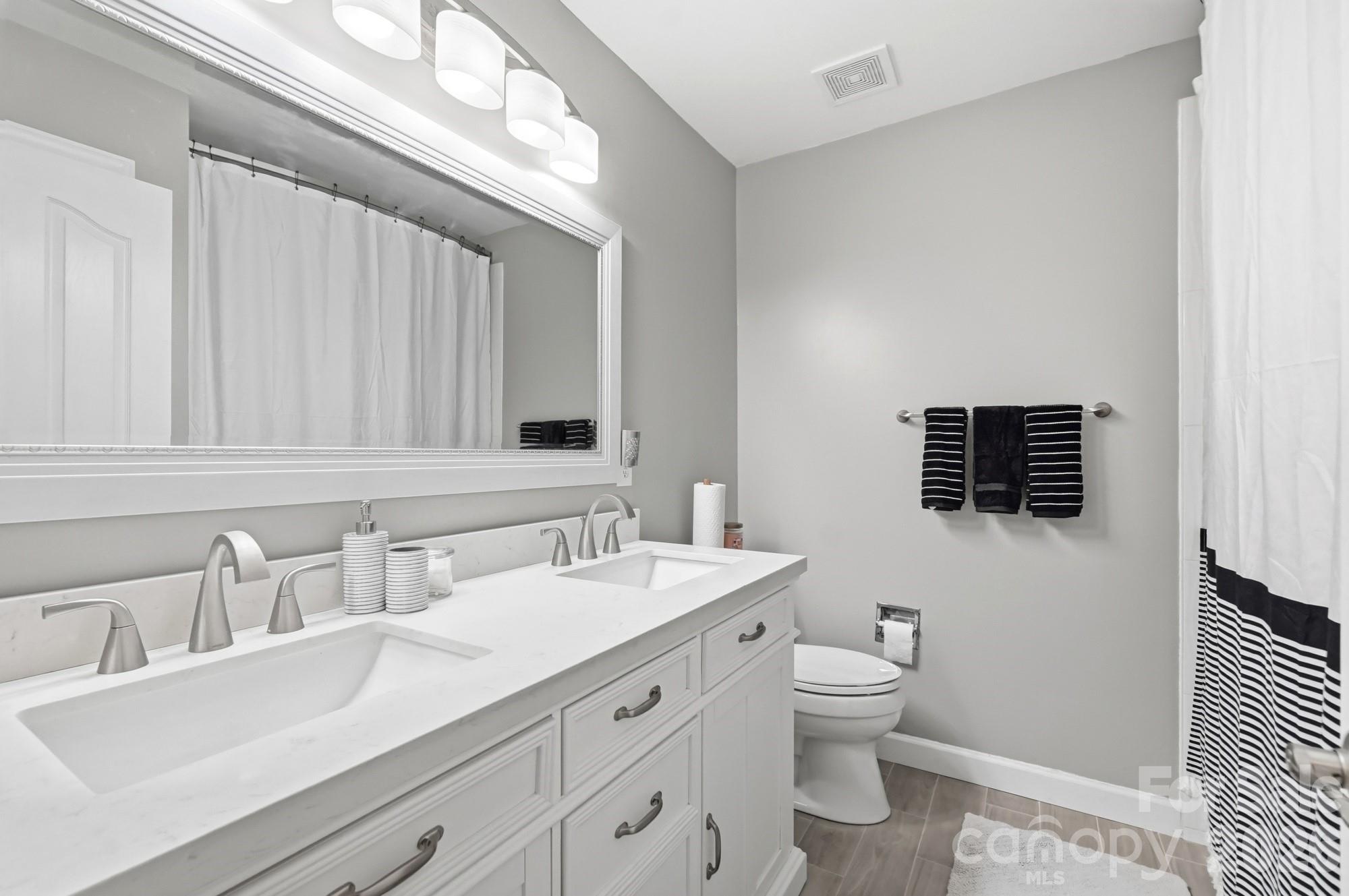 1111 Applegate Parkway — Waxhaw