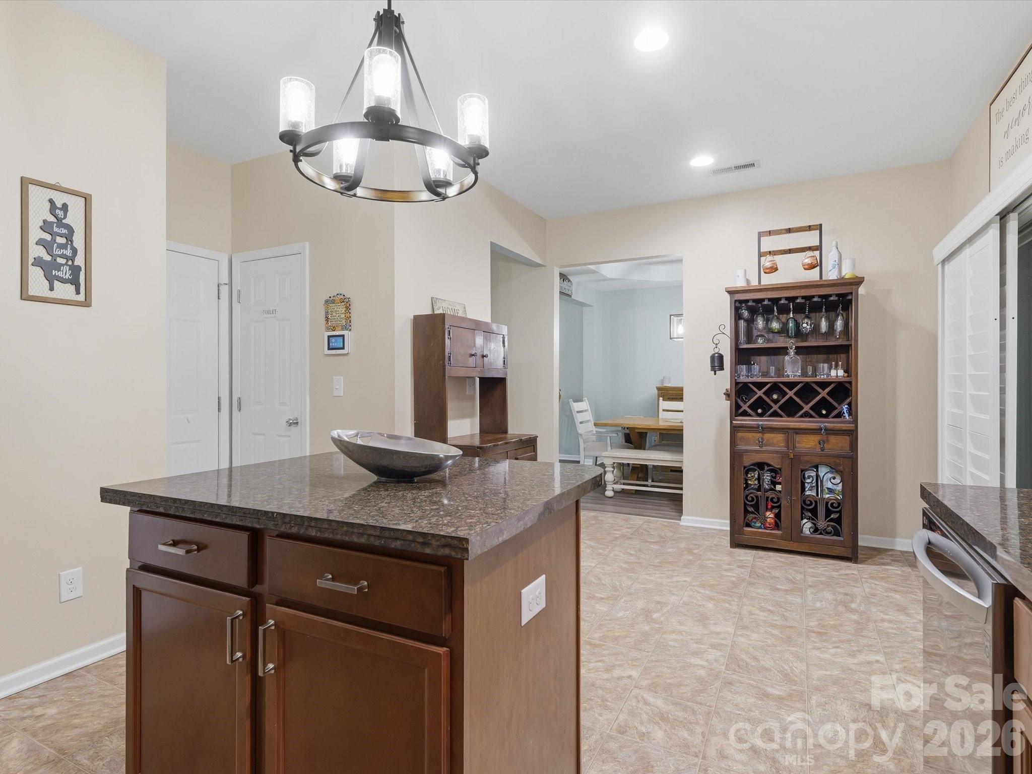 1566 Glenbar Court — Clover