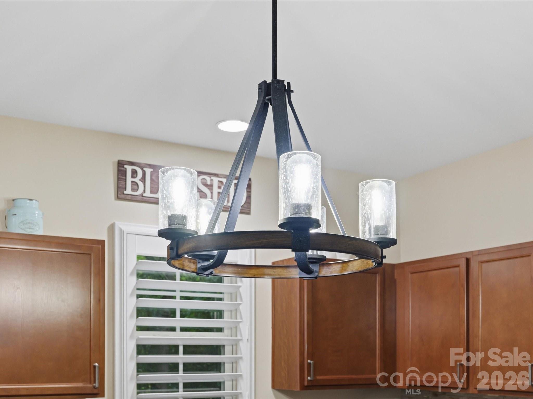 1566 Glenbar Court — Clover