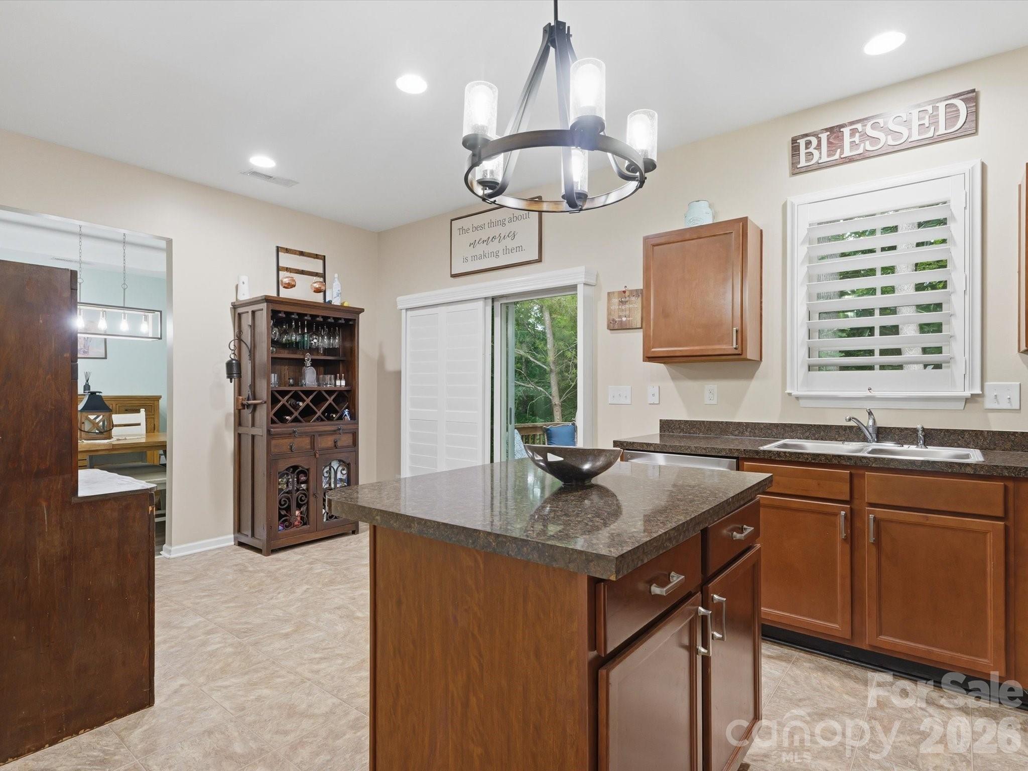 1566 Glenbar Court — Clover