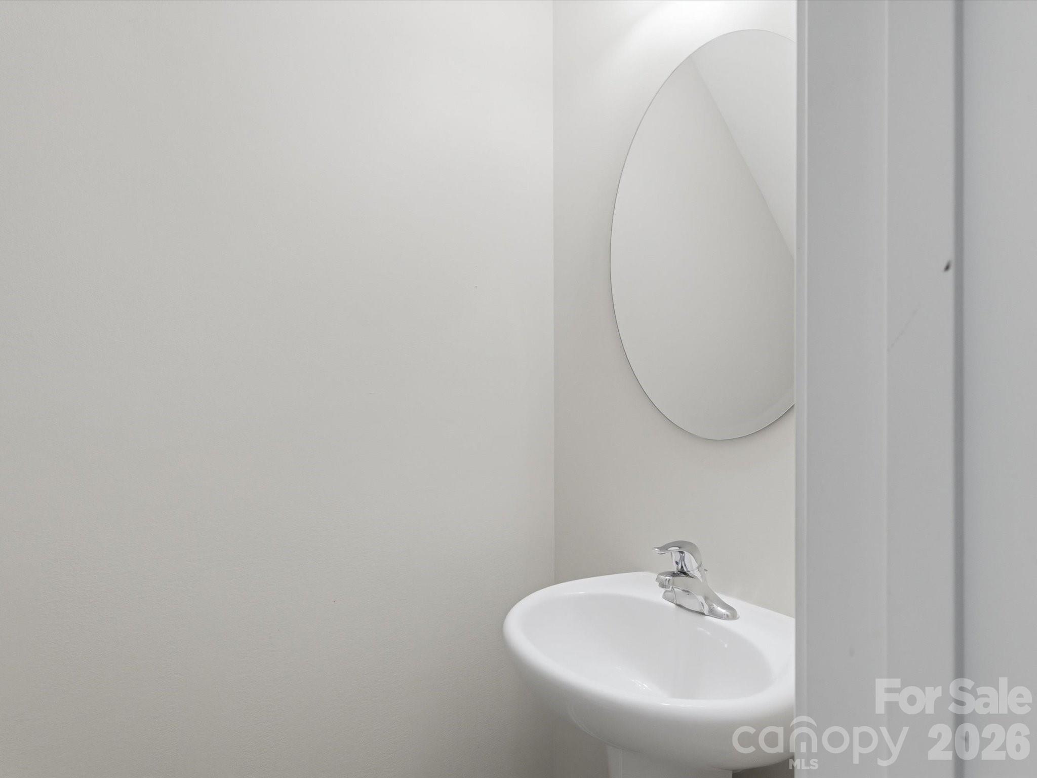 1566 Glenbar Court — Clover