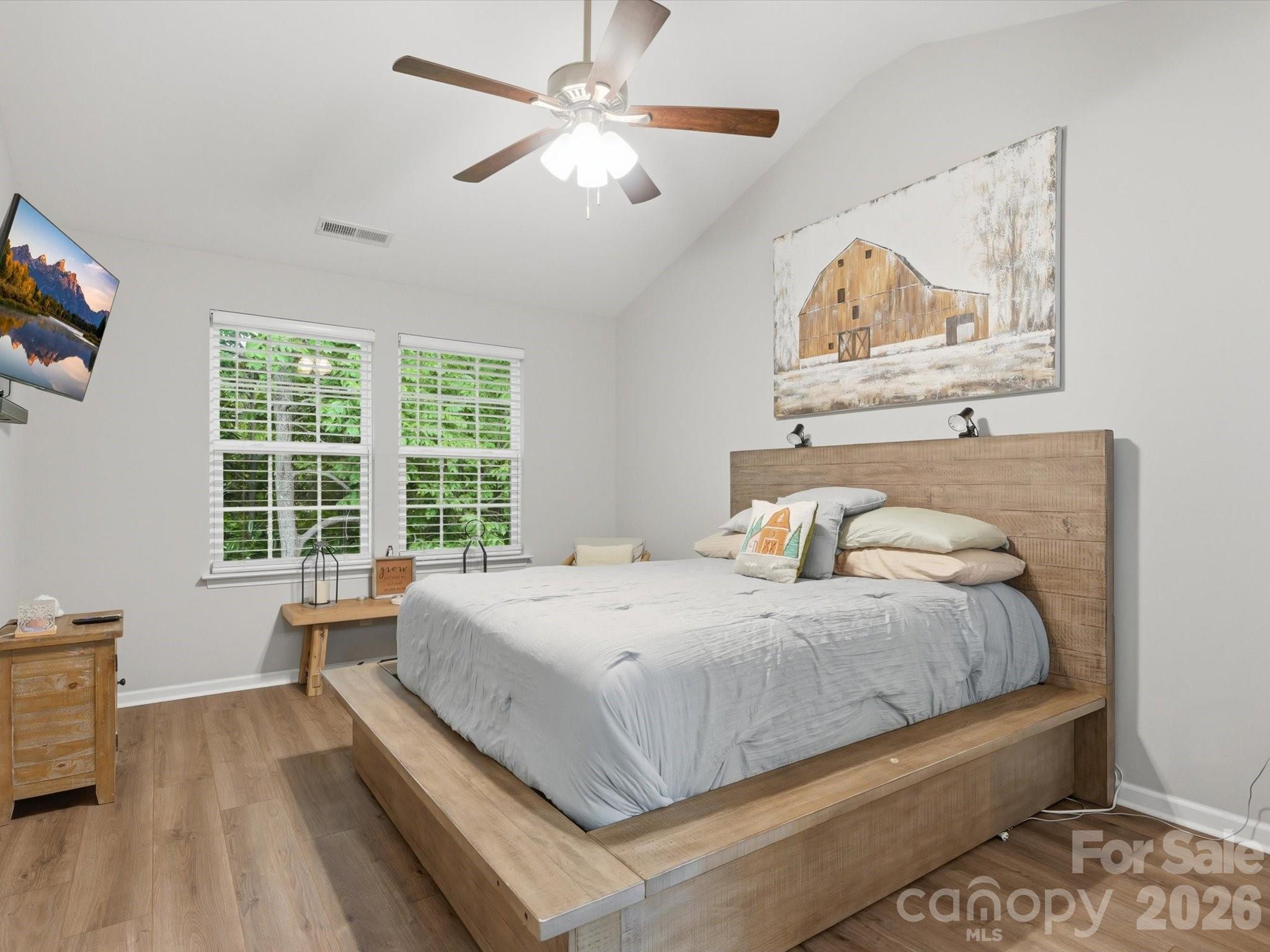 1566 Glenbar Court — Clover