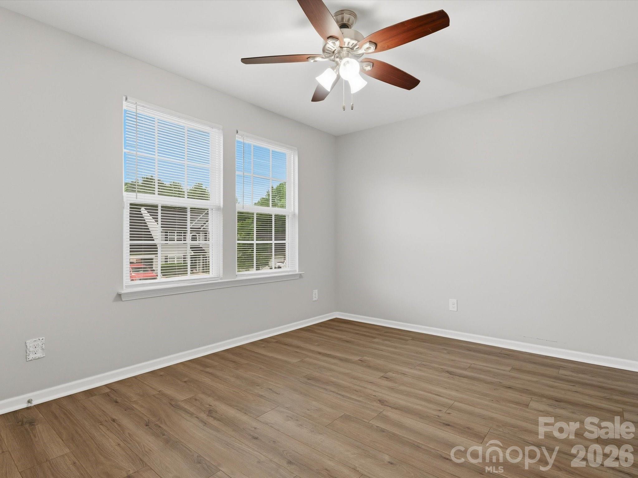 1566 Glenbar Court — Clover