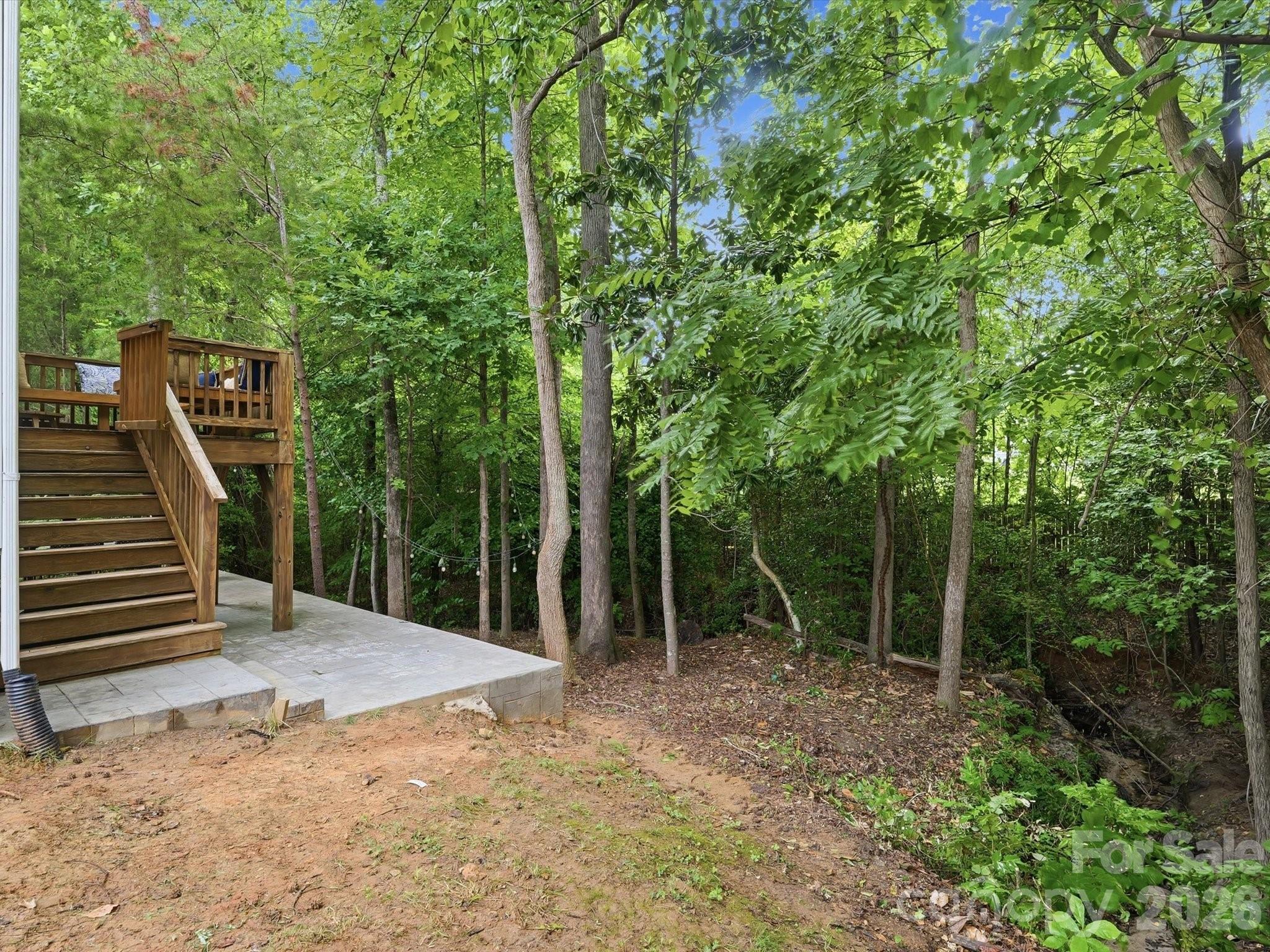 1566 Glenbar Court — Clover