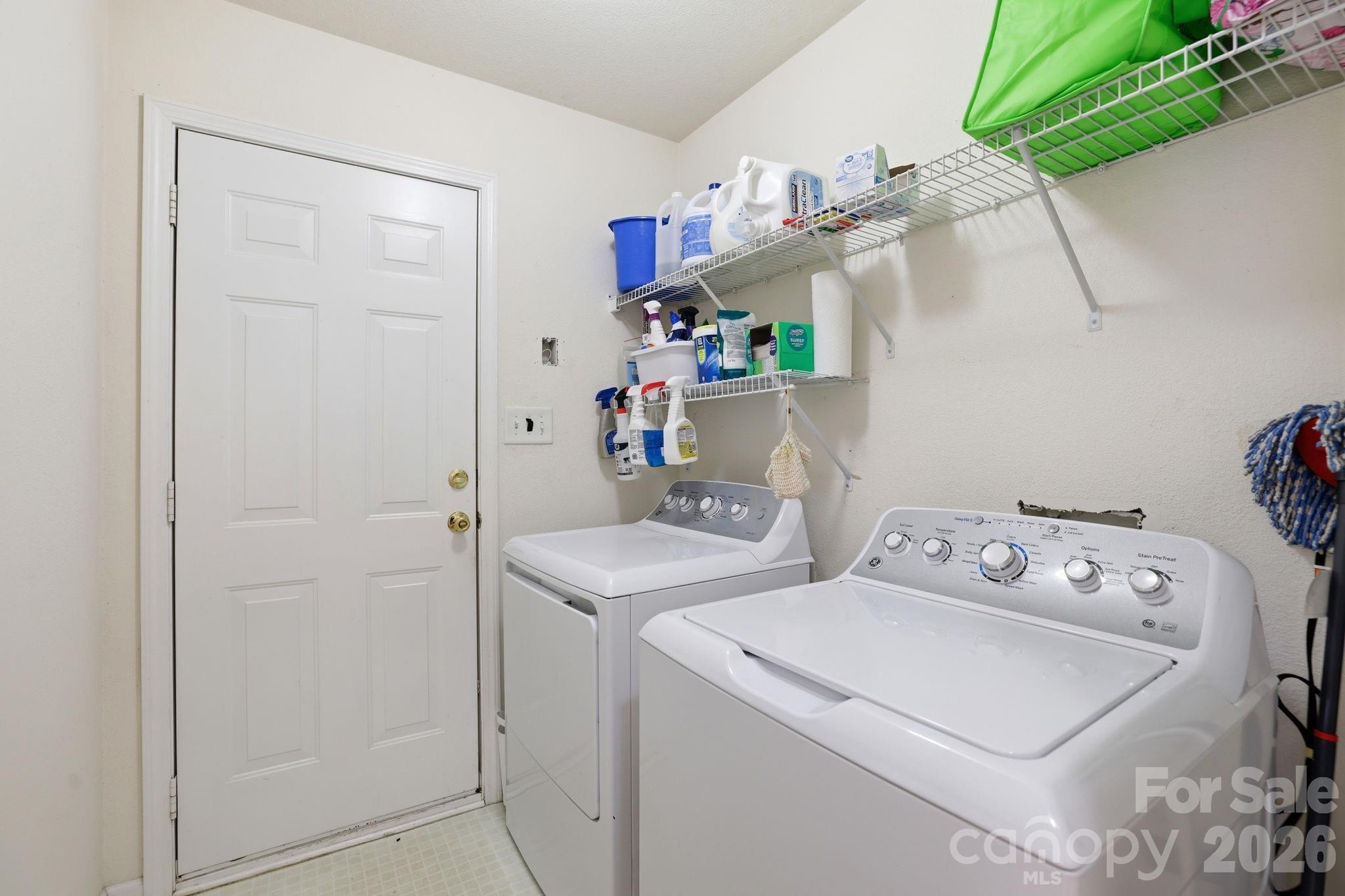 13113 Young Fawn Court — Charlotte