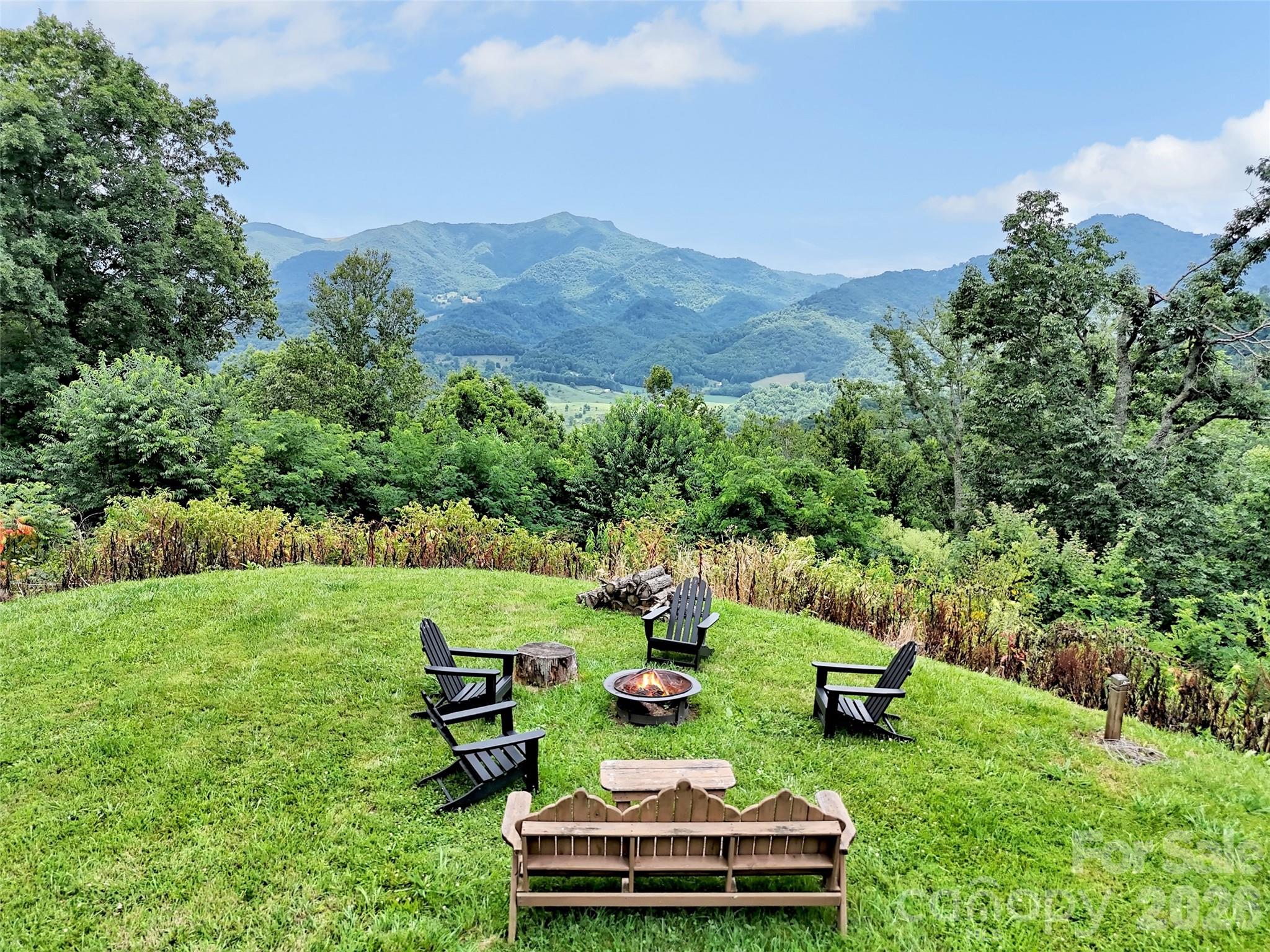 1231 Grandeur Heights — Clyde