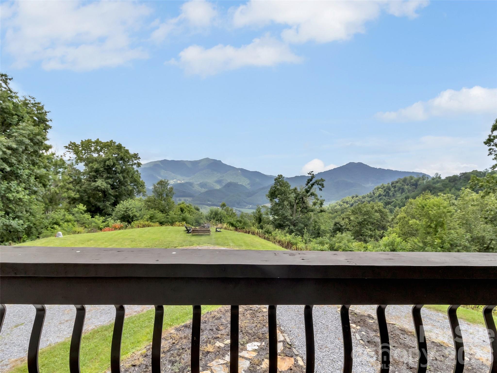 1231 Grandeur Heights — Clyde
