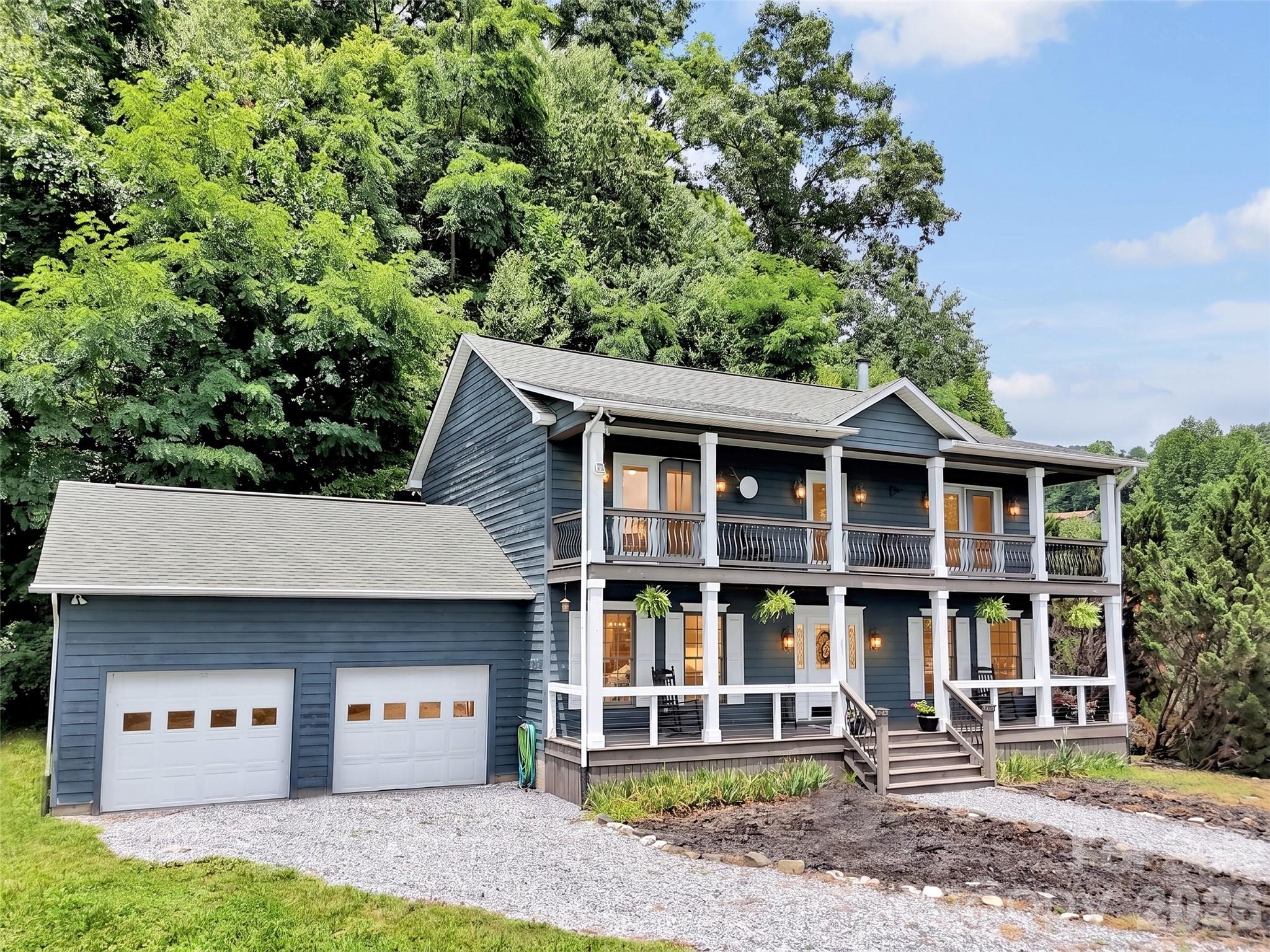 1231 Grandeur Heights — Clyde