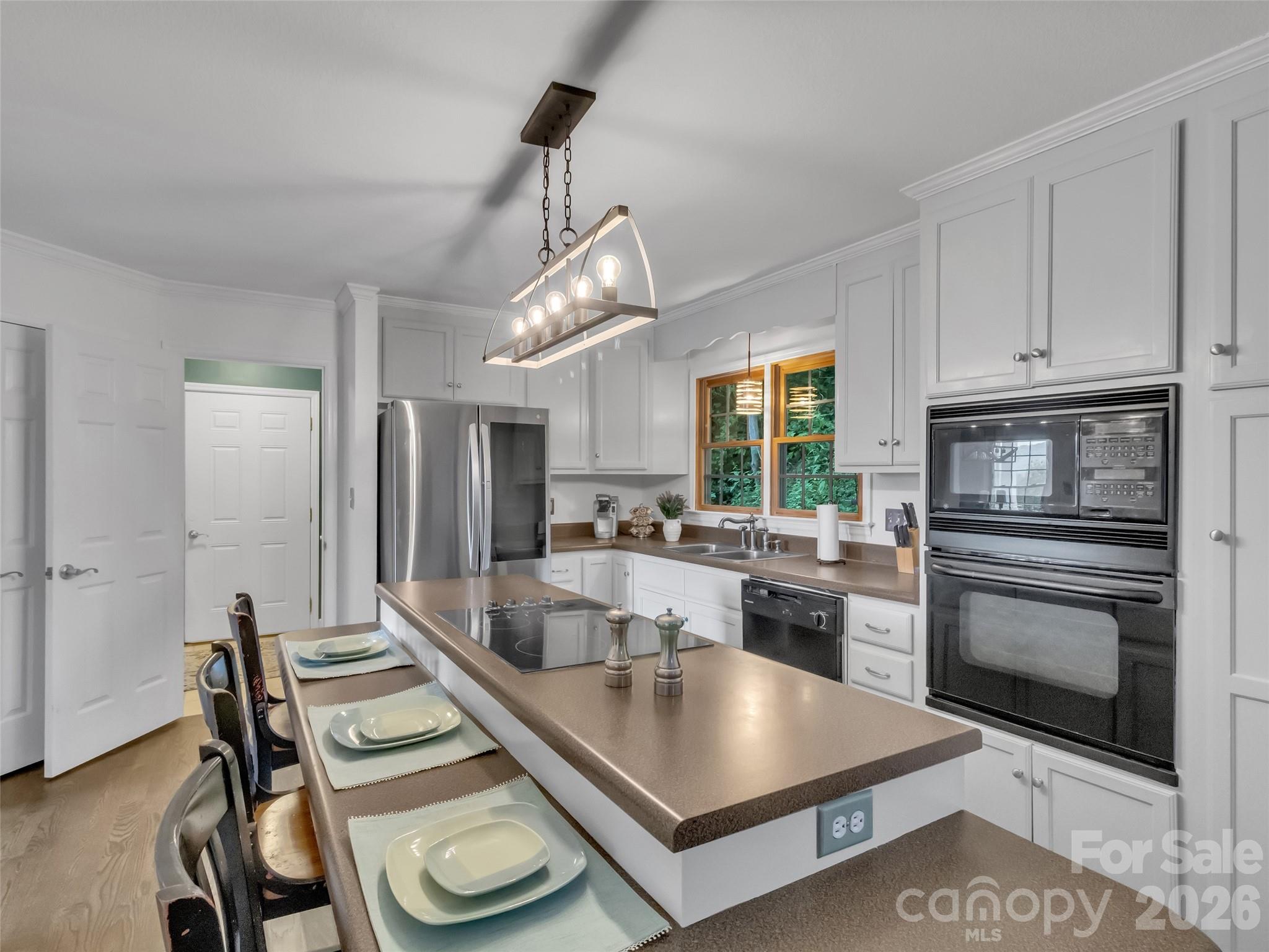 1231 Grandeur Heights — Clyde