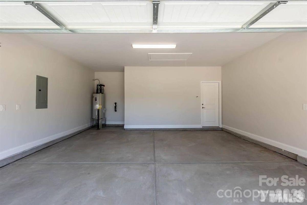 5102 Colchester Court #49 — Catawba
