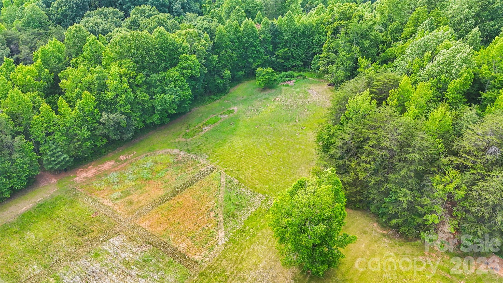 1483 Hopewell Church Road — Catawba