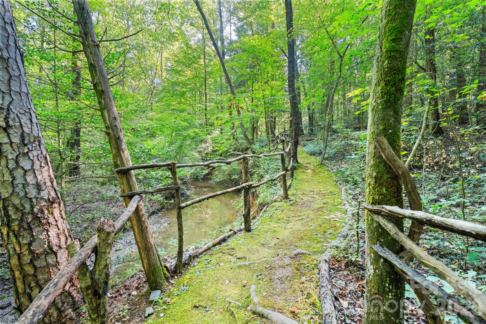 1483 Hopewell Church Road — Catawba
