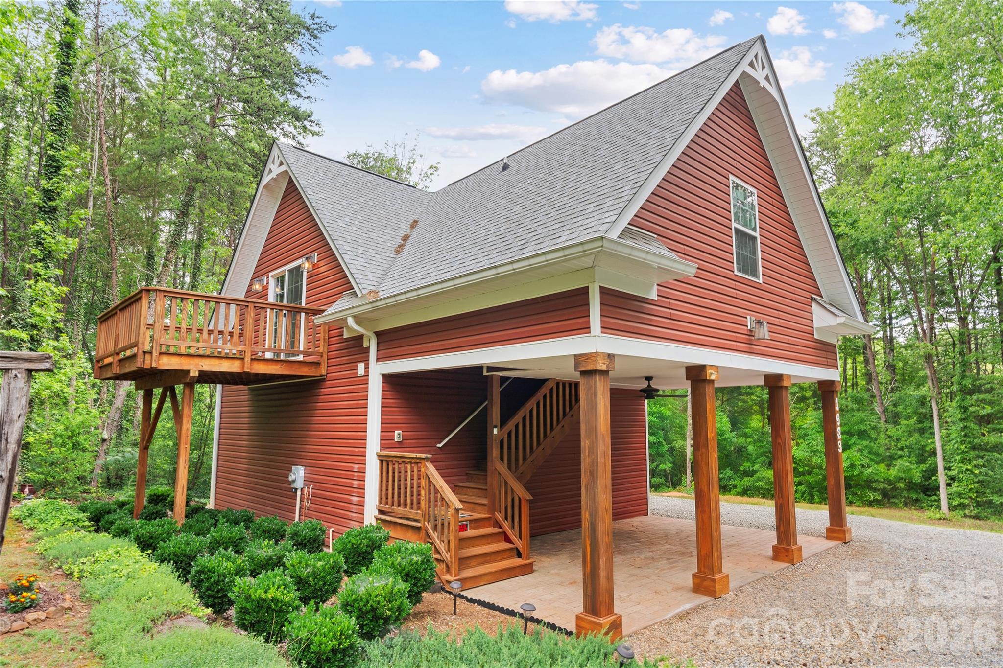 1483 Hopewell Church Road — Catawba