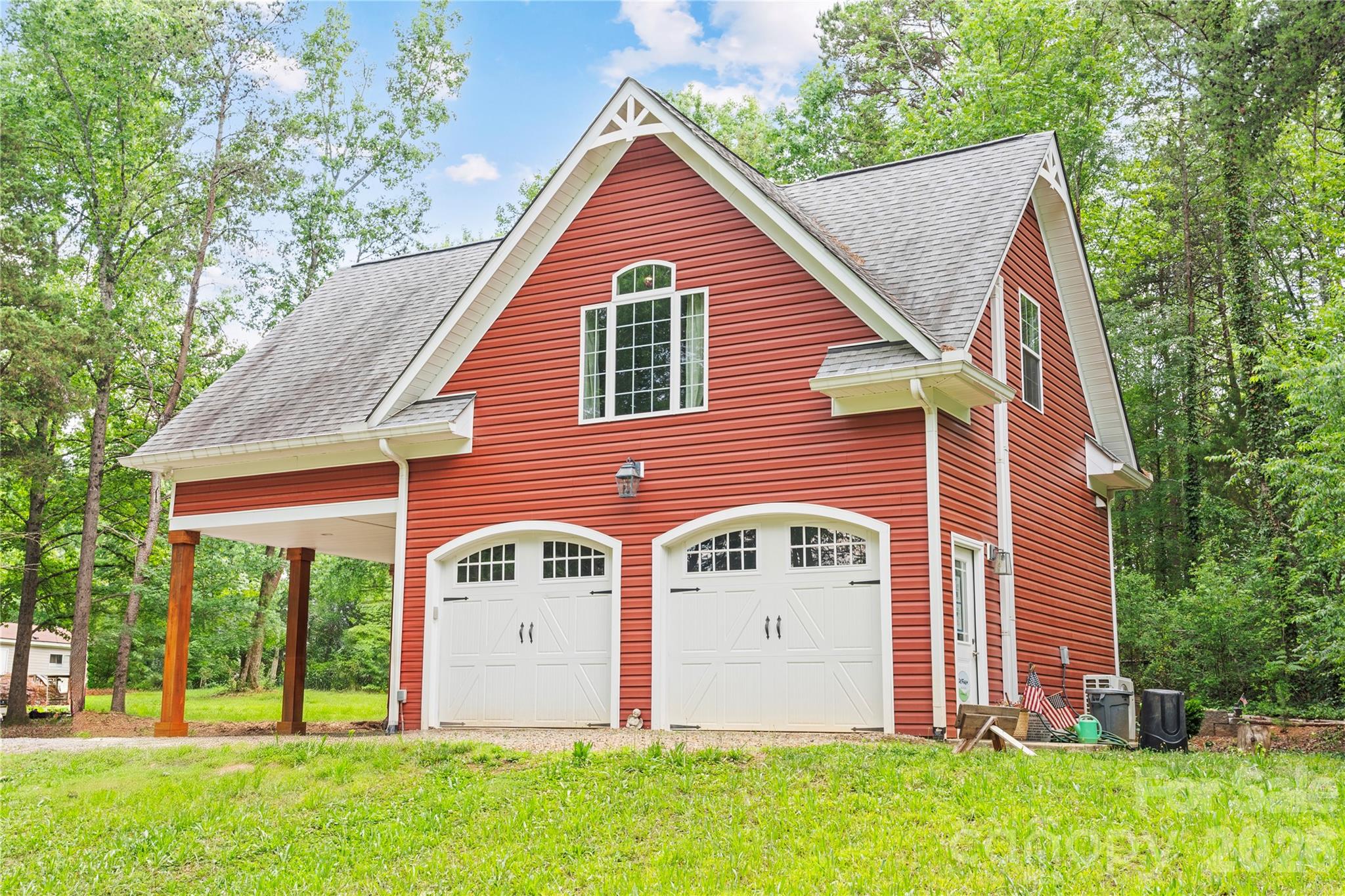 1483 Hopewell Church Road — Catawba