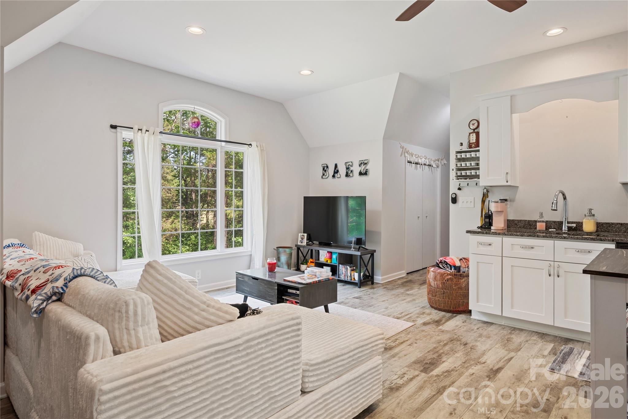 1483 Hopewell Church Road — Catawba