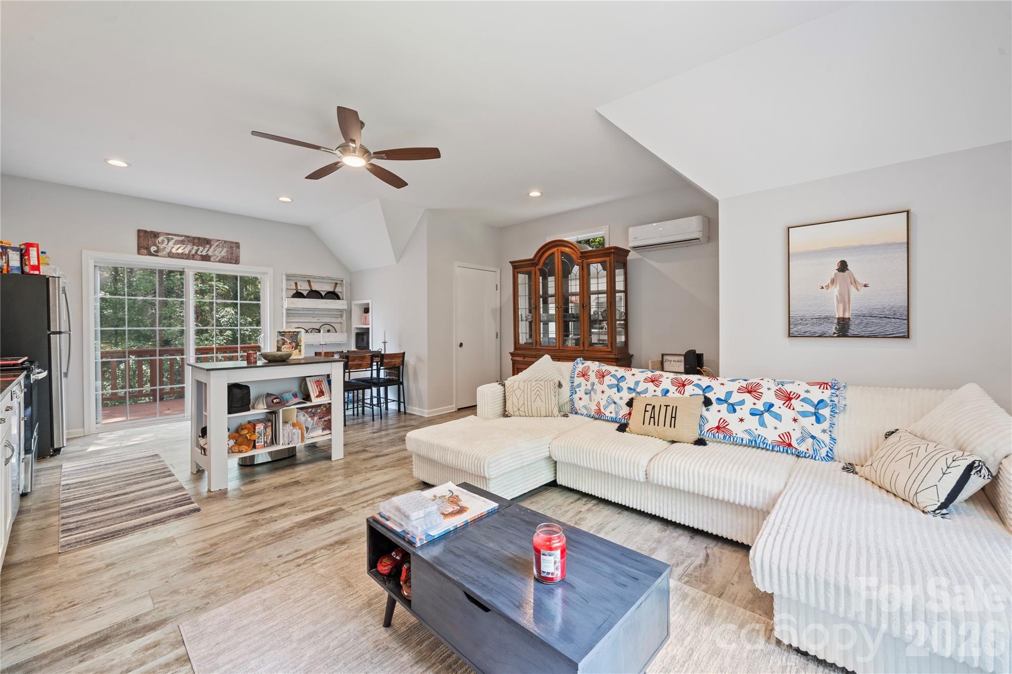 1483 Hopewell Church Road — Catawba