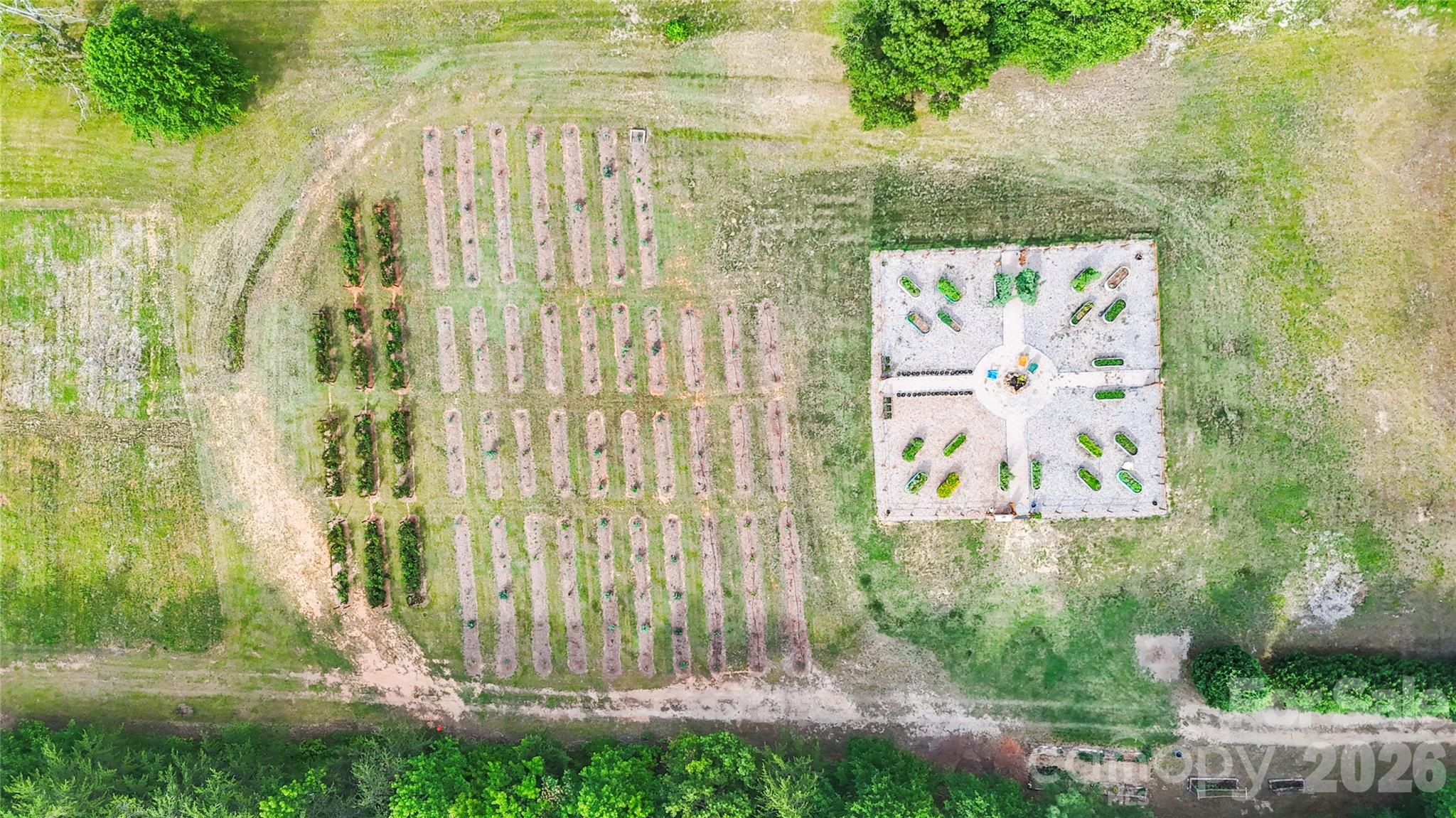 1483 Hopewell Church Road — Catawba
