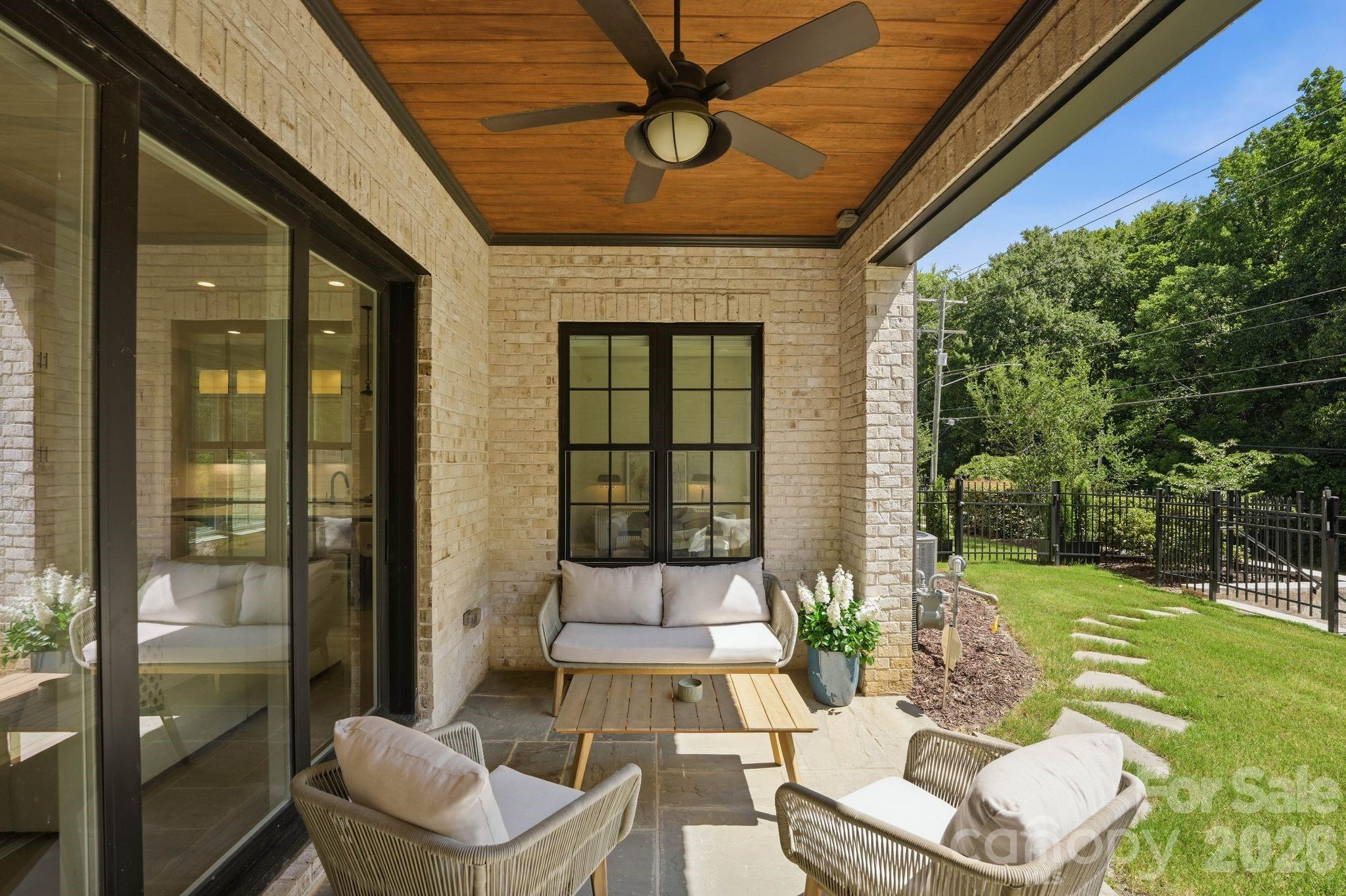 115 Thorncote Place — Charlotte