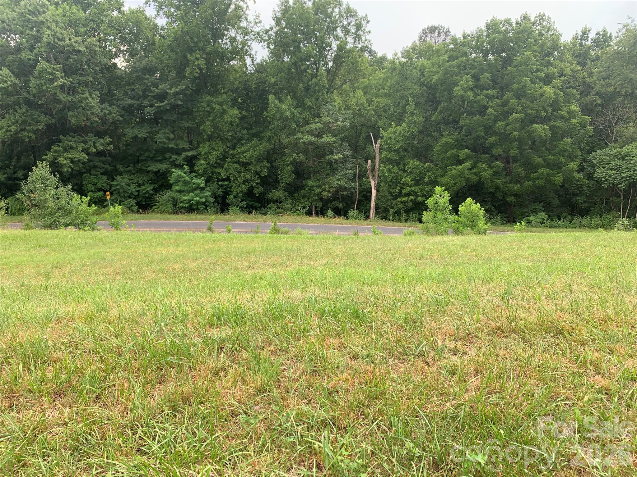 6285 & 6231 Nc 16 Highway N — Taylorsville