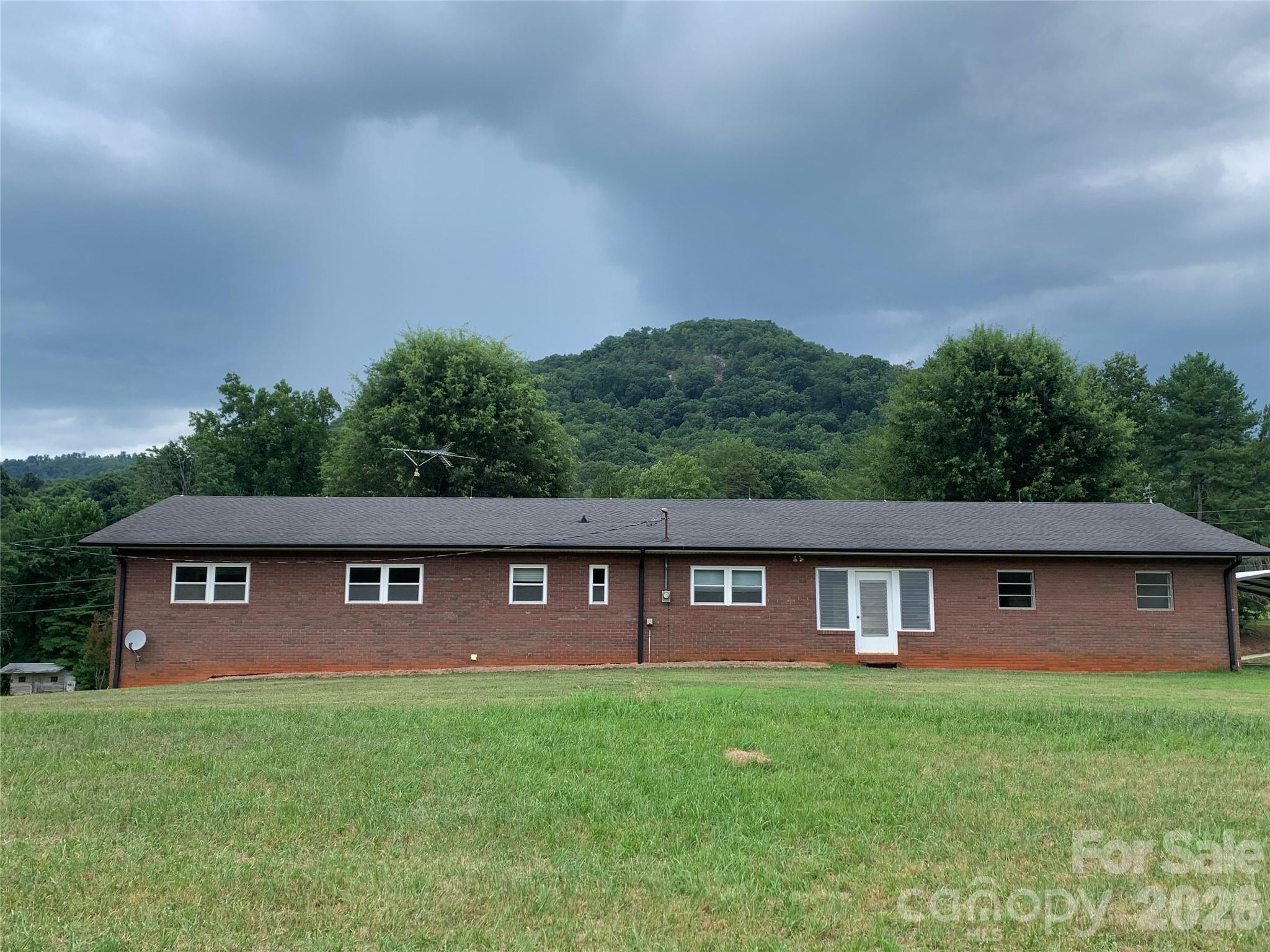 6285 & 6231 Nc 16 Highway N — Taylorsville