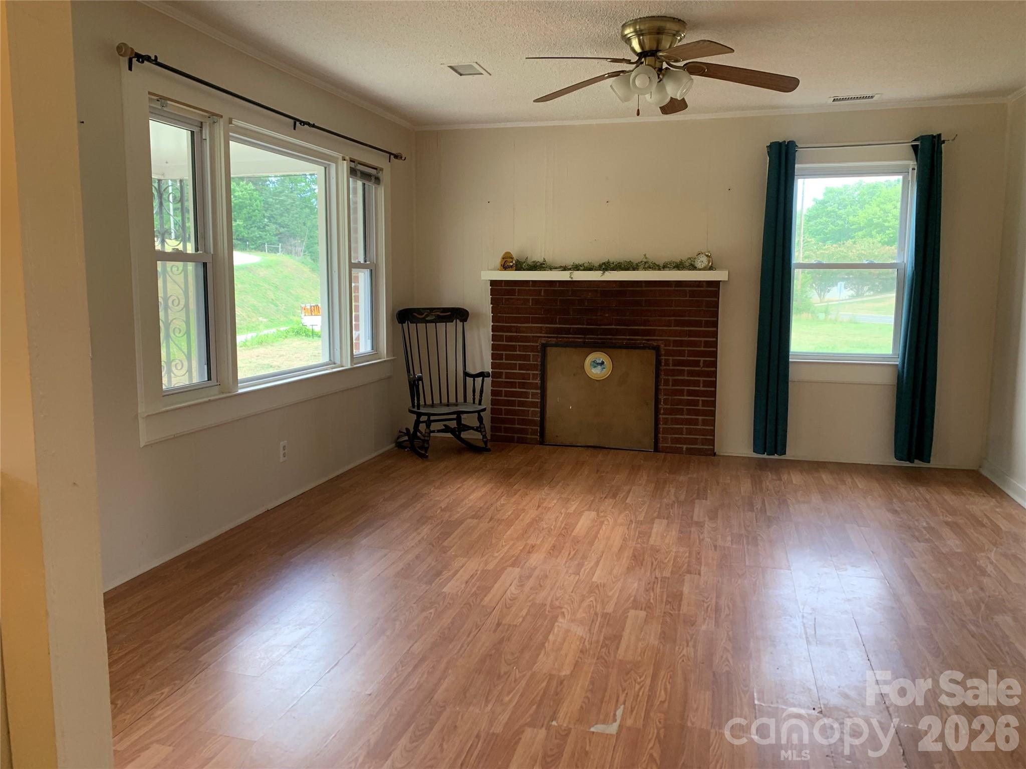 6285 & 6231 Nc 16 Highway N — Taylorsville